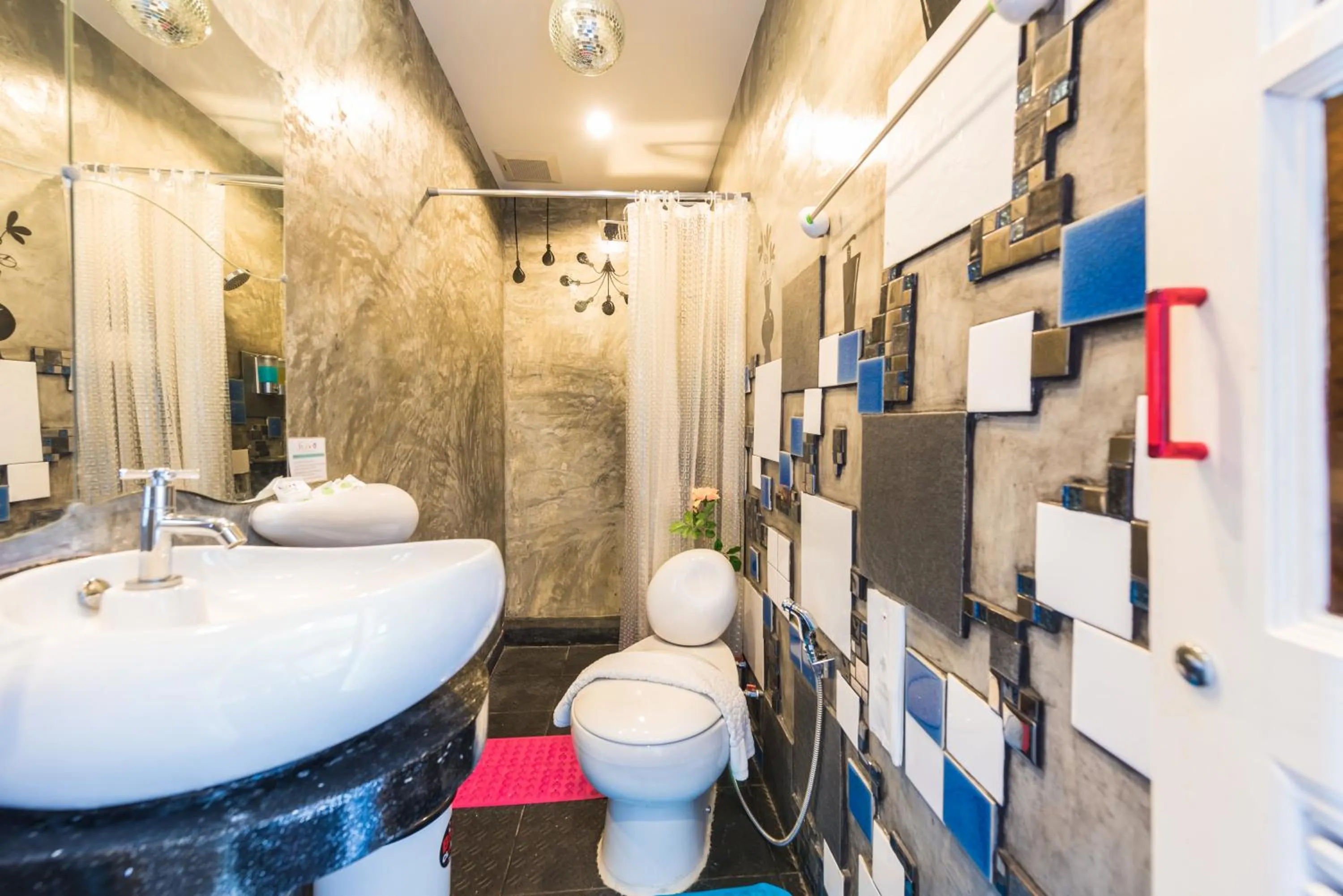 Shower in Is Am O Chiang Mai Resort