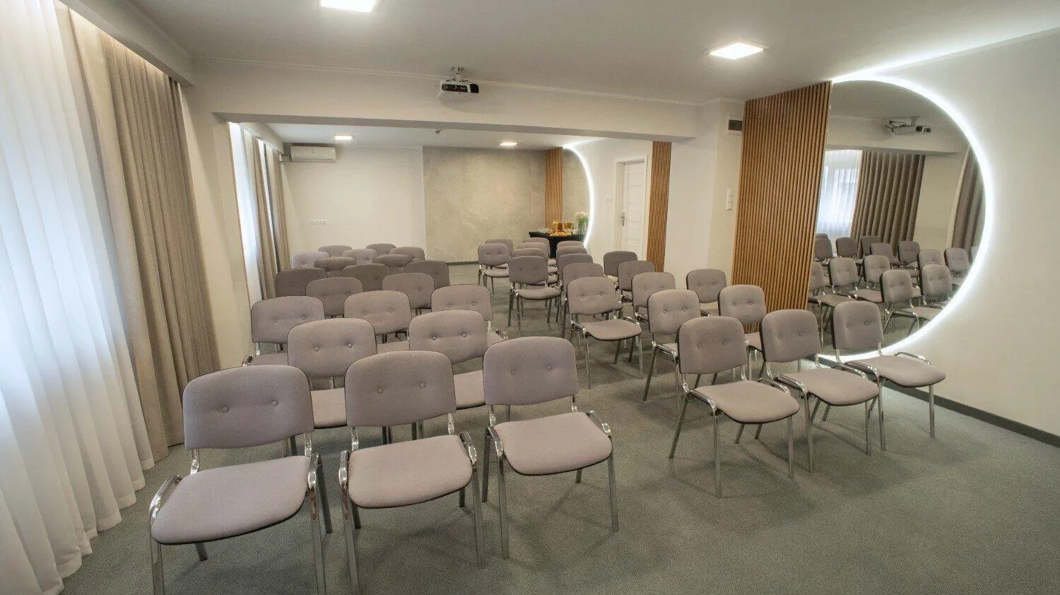 Meeting/conference room in B&B HOTEL Piotrków Trybunalski