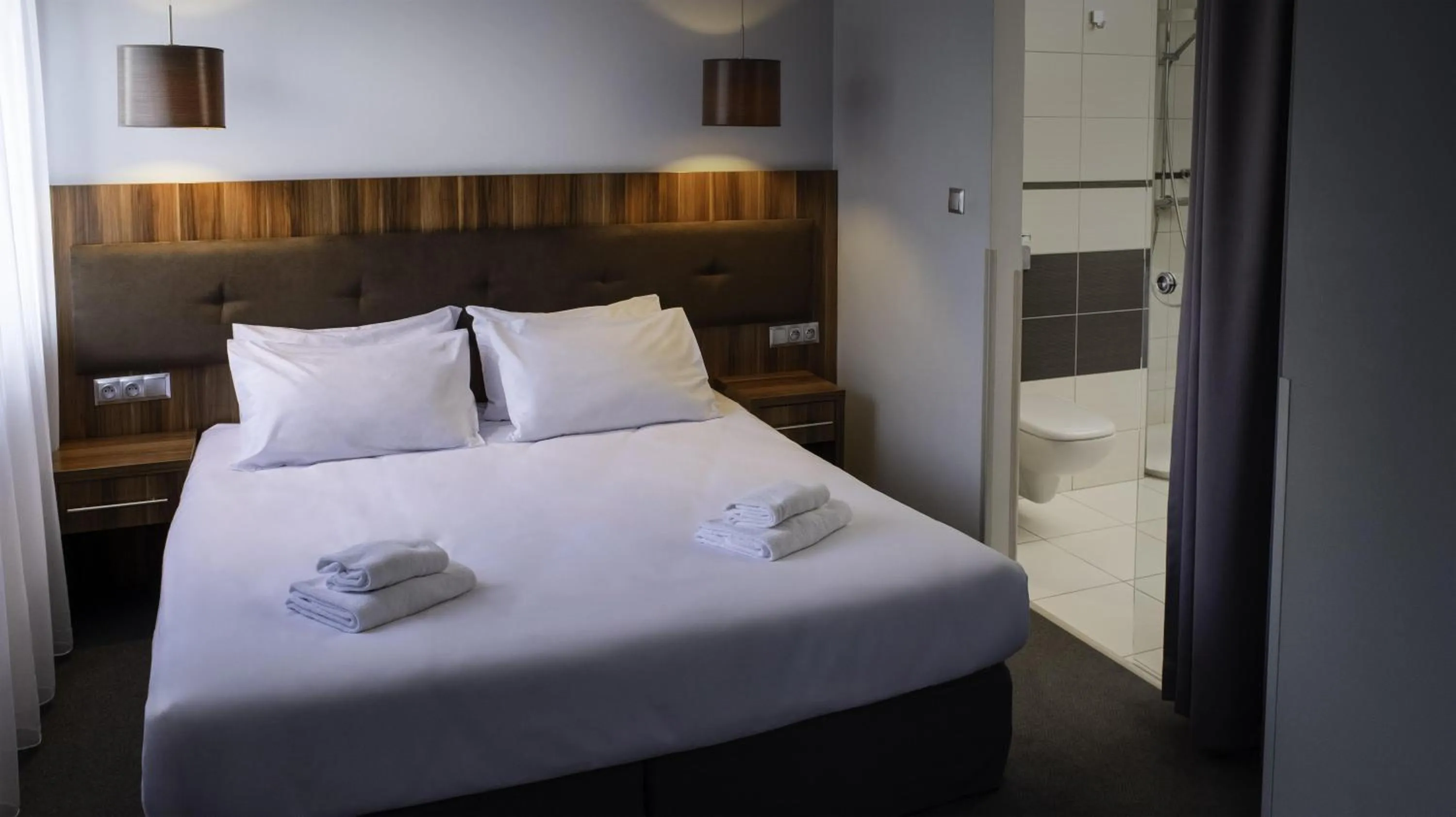 Photo of the whole room, Bed in B&B HOTEL Piotrków Trybunalski