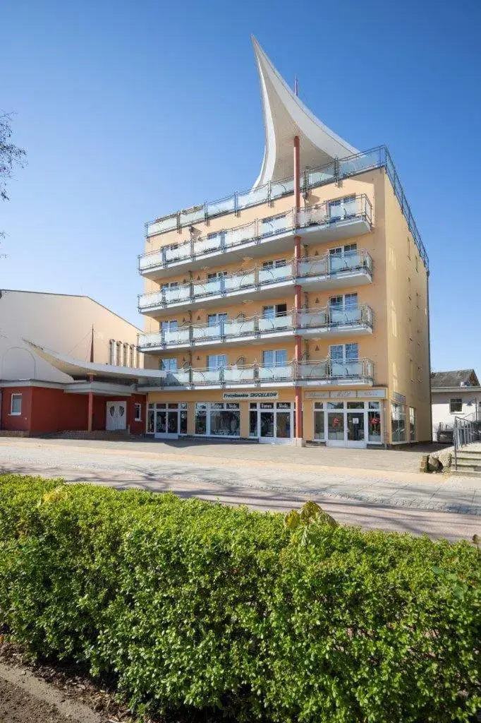 Property Building in Strandpalais Prinz von Preussen - Anbau vom Strandhotel Preussenhof