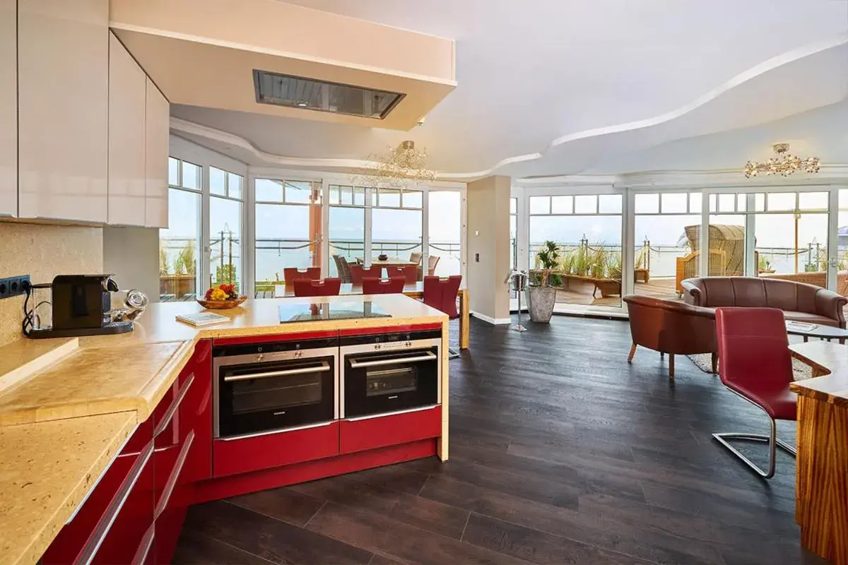 Kitchen or kitchenette in Strandpalais Prinz von Preussen - Anbau vom Strandhotel Preussenhof