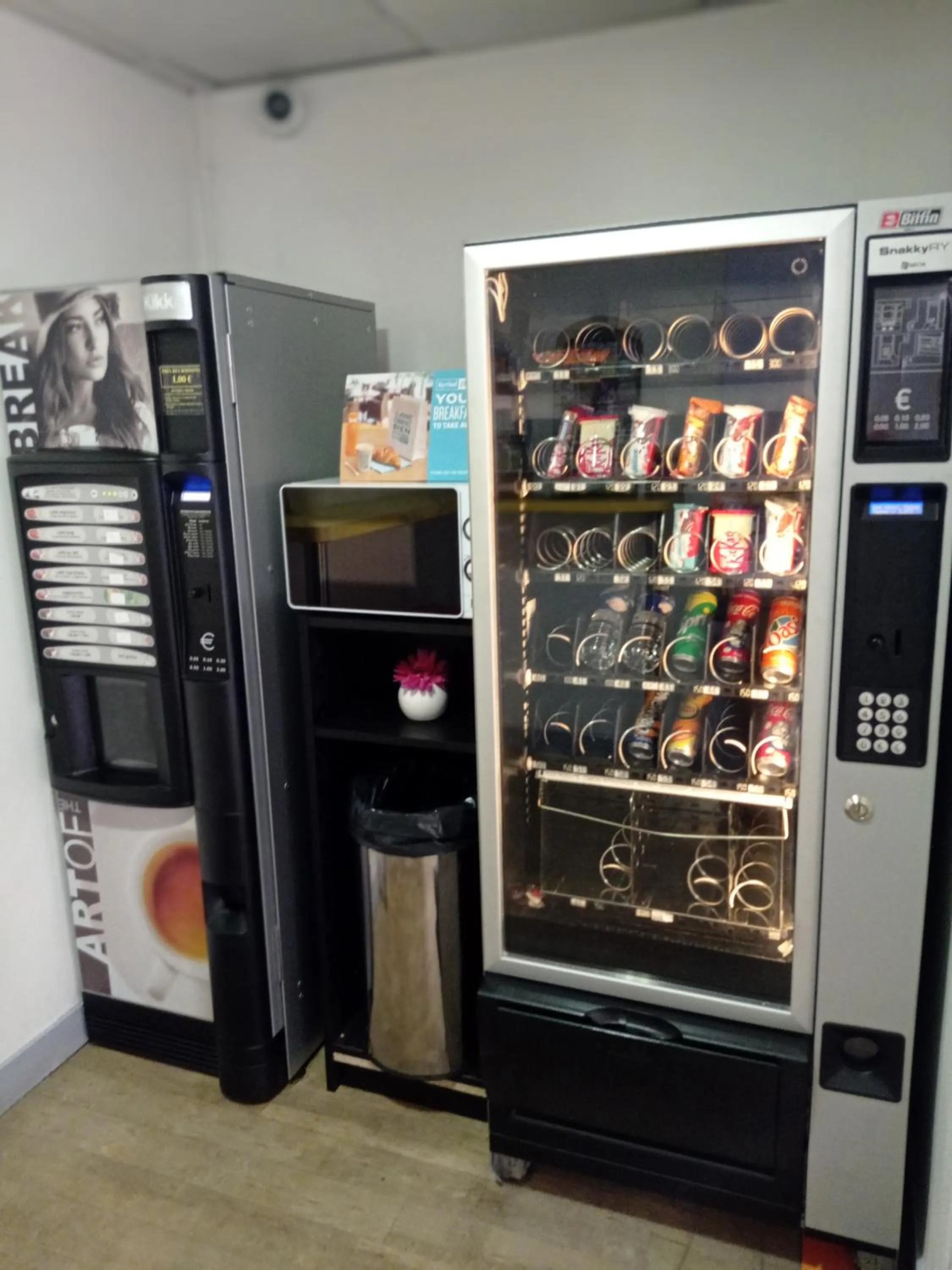 Drinks in Kyriad Direct Bordeaux Est Lormont