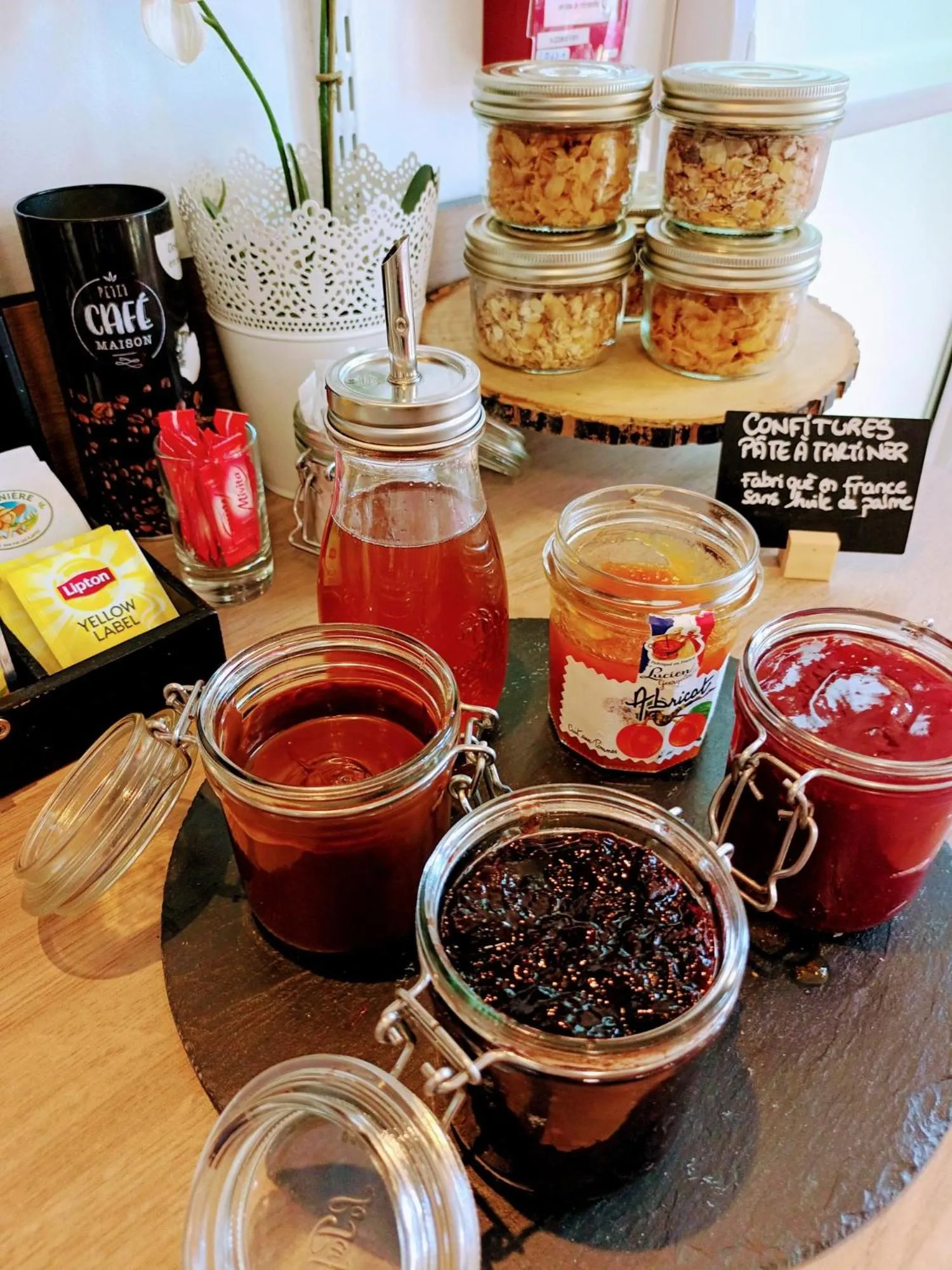 Breakfast in Kyriad Direct Bordeaux Est Lormont