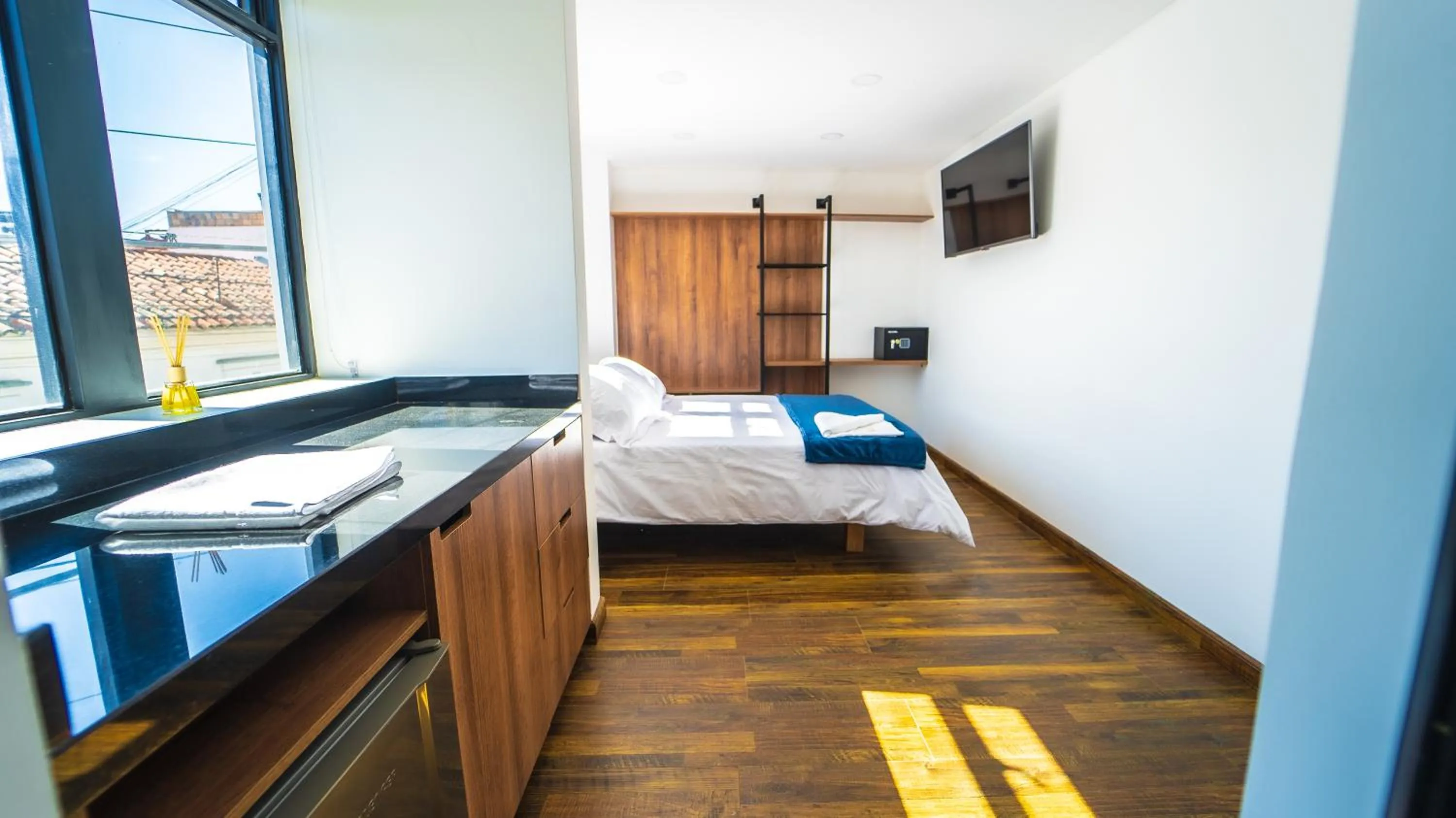 Hot Tub, Bed in Hotel Bacata Plaza