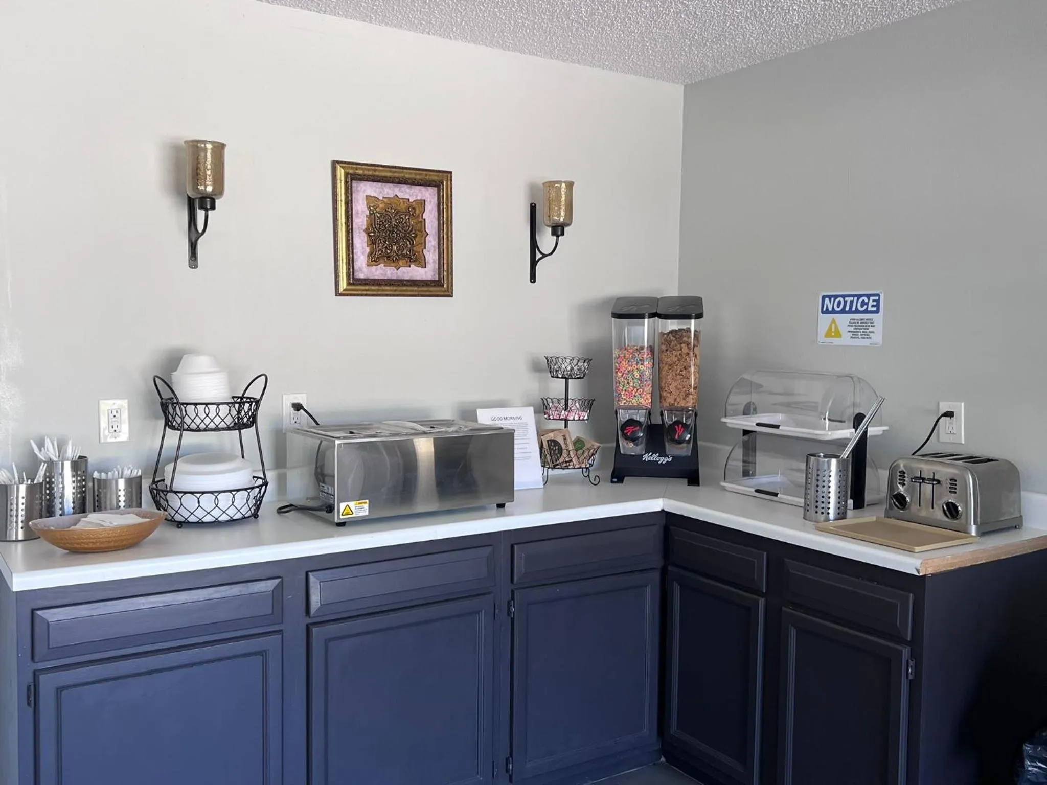 Breakfast in Crestview Inn