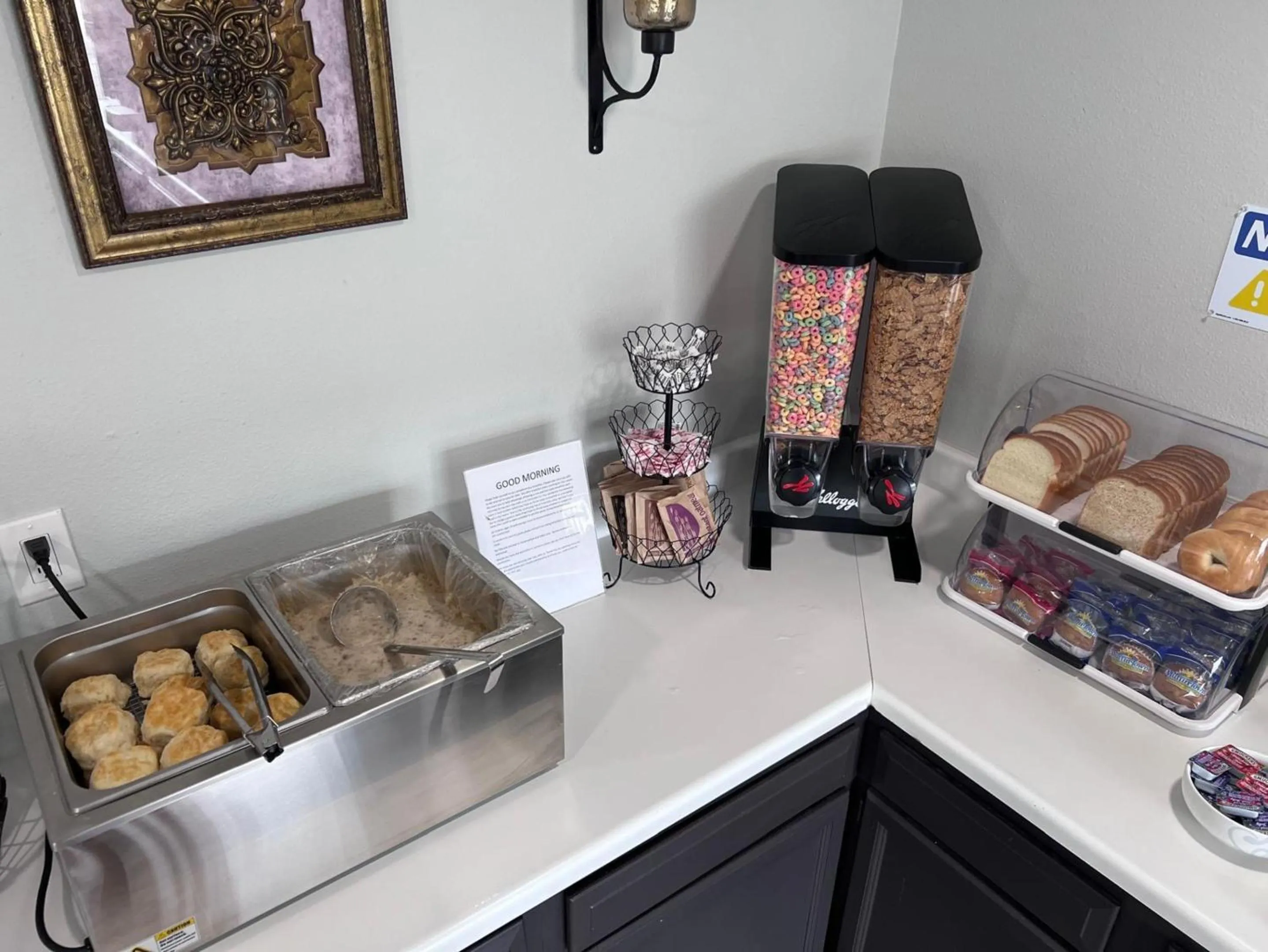 Breakfast in Crestview Inn