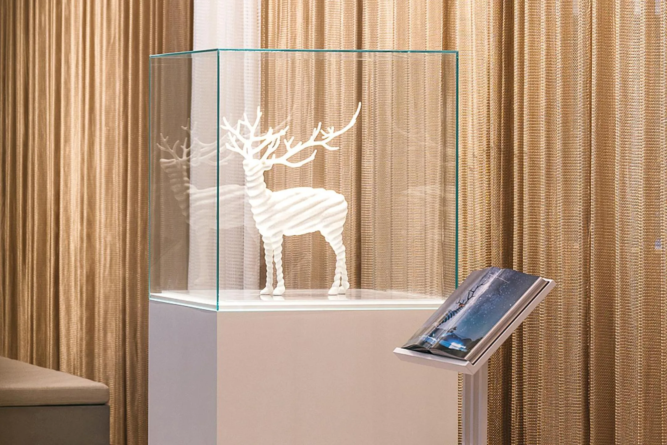 Lobby or reception in HOTEL ANDI Townscape Wuhan