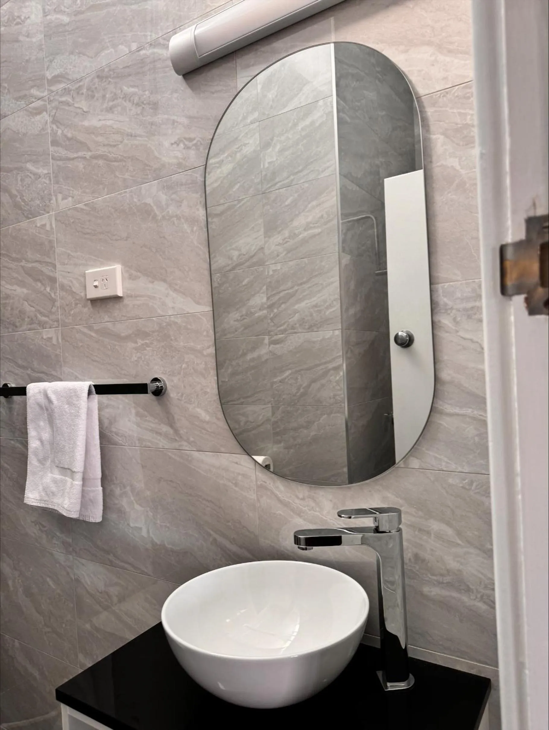 Bathroom in CBD GI Motel