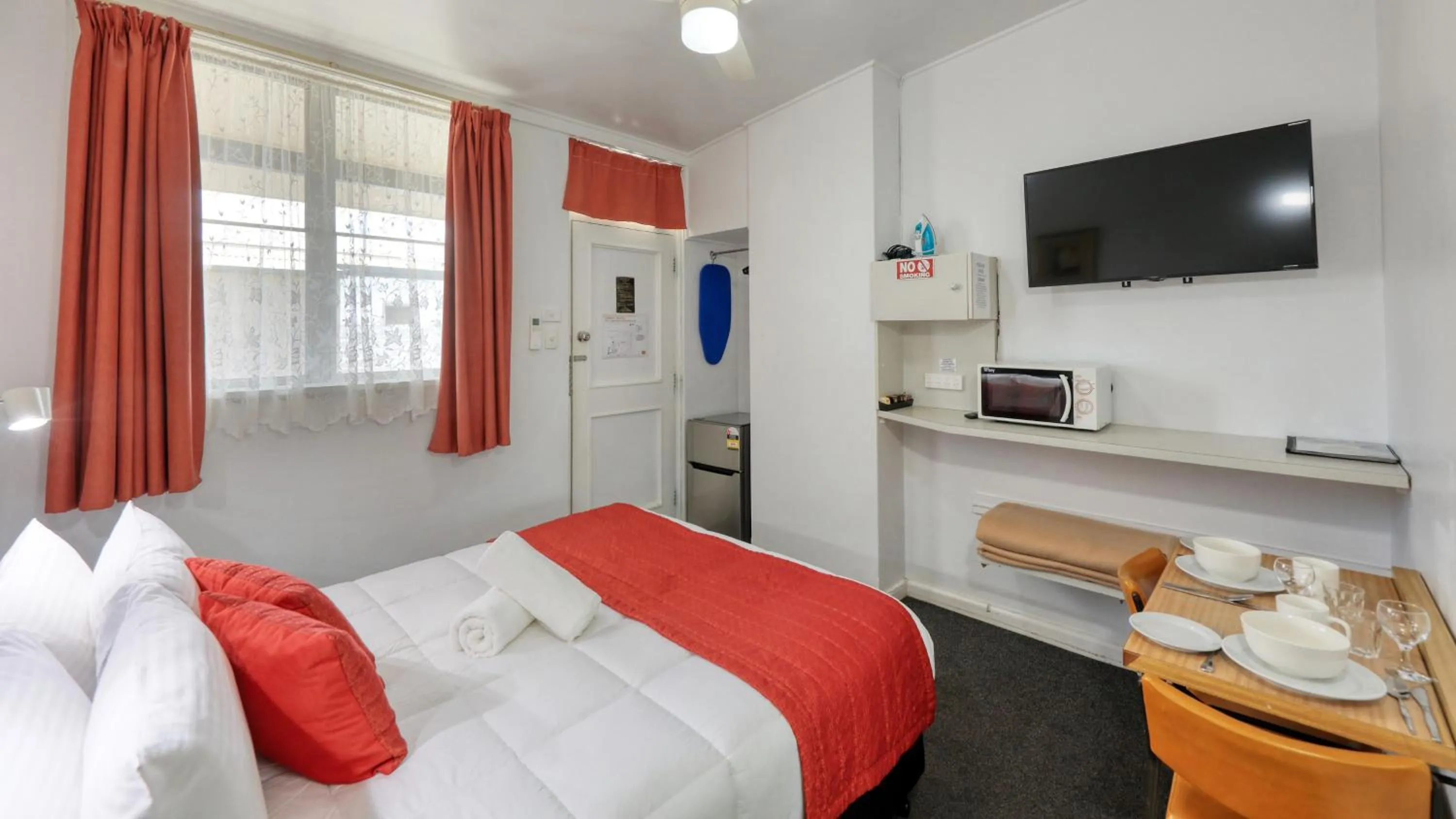 TV and multimedia, Bed in CBD GI Motel