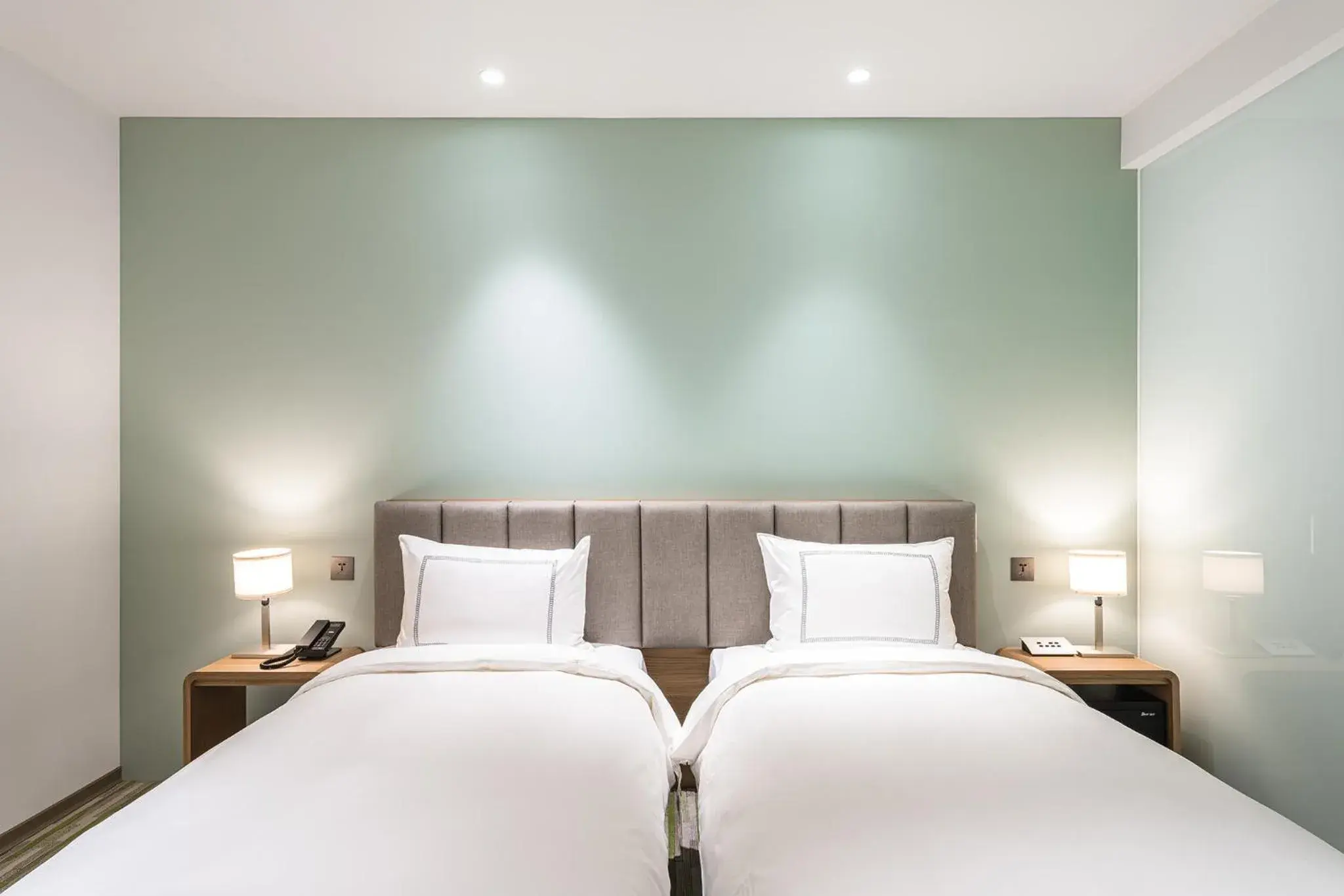 Bed in Phoenix Hotel Taichung Bed in Phoenix Hotel Taichung