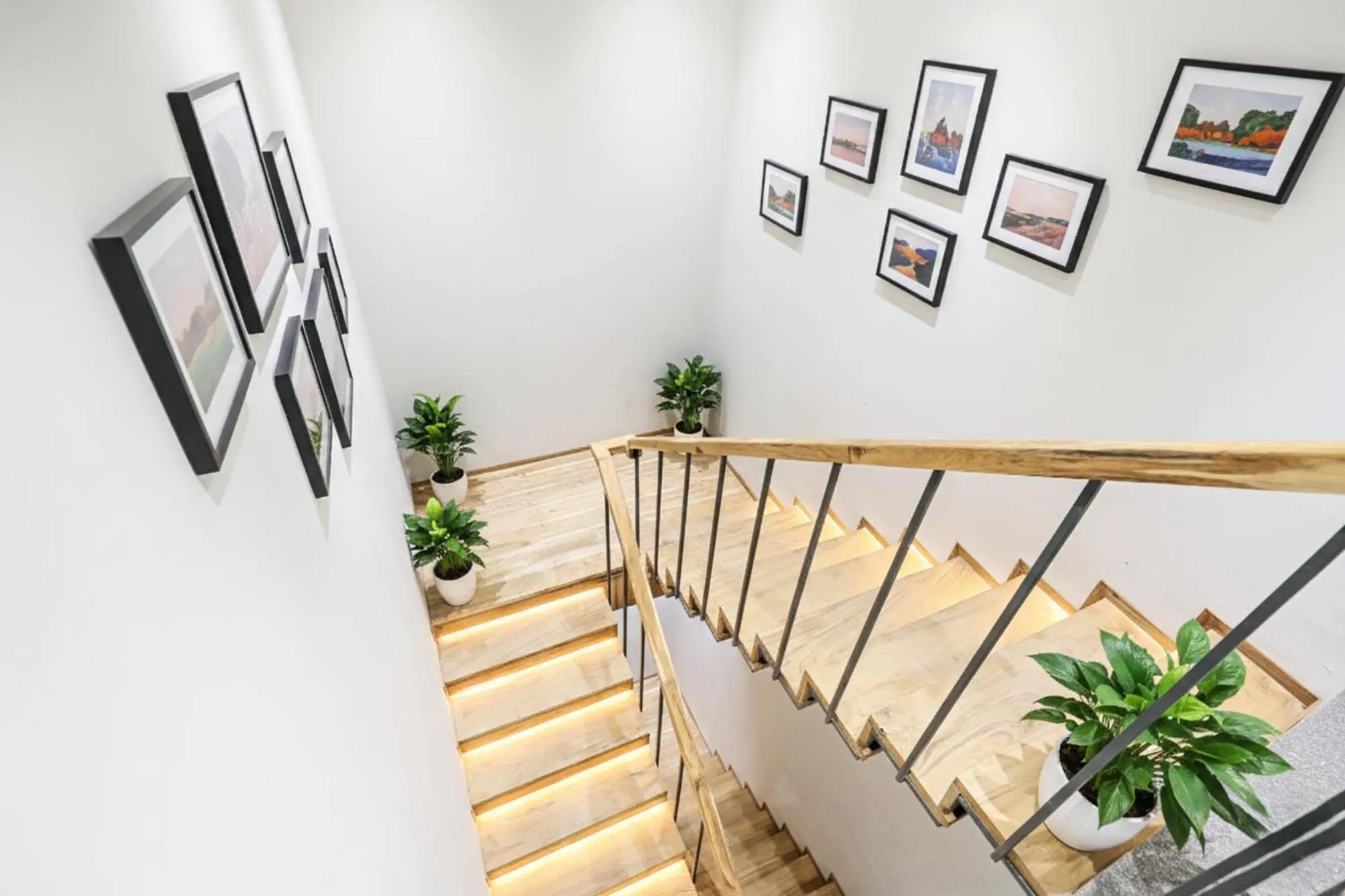 Lobby or reception in FabHotel Yellow Courtyard