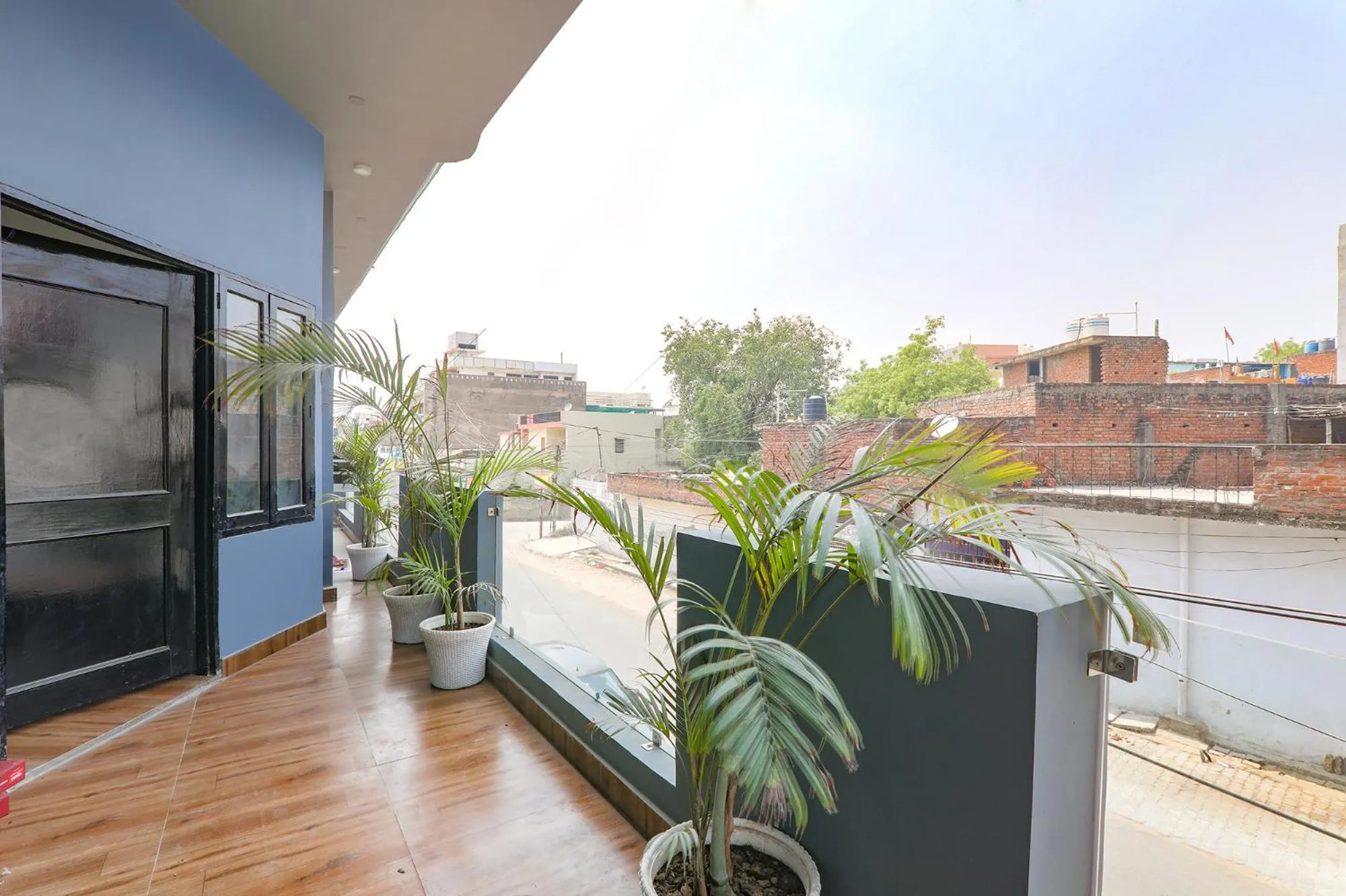 Balcony/Terrace in FabHotel Super 3 Premium II