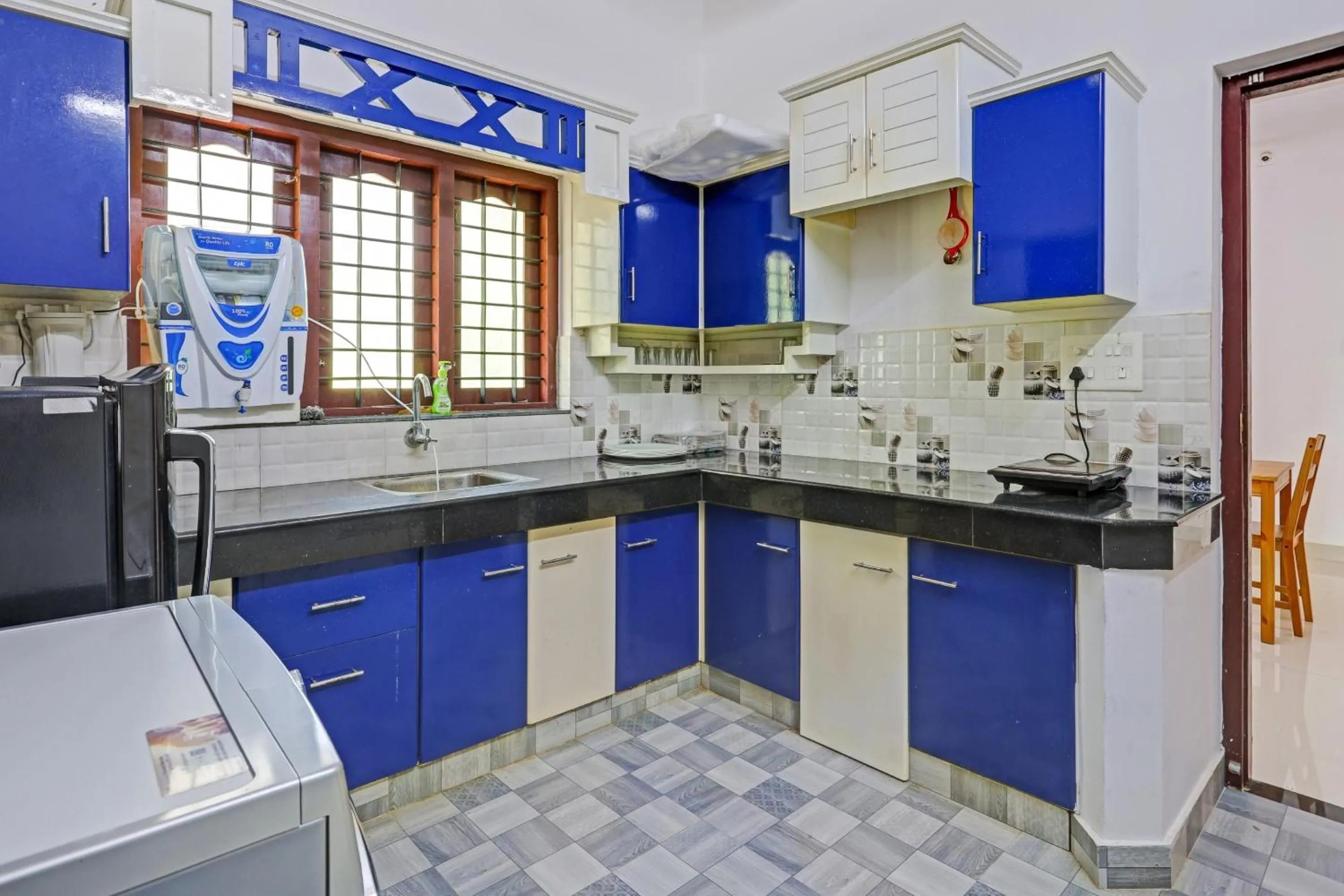 Lobby or reception in Super Capital O Pop Tavern Kazhakkottam