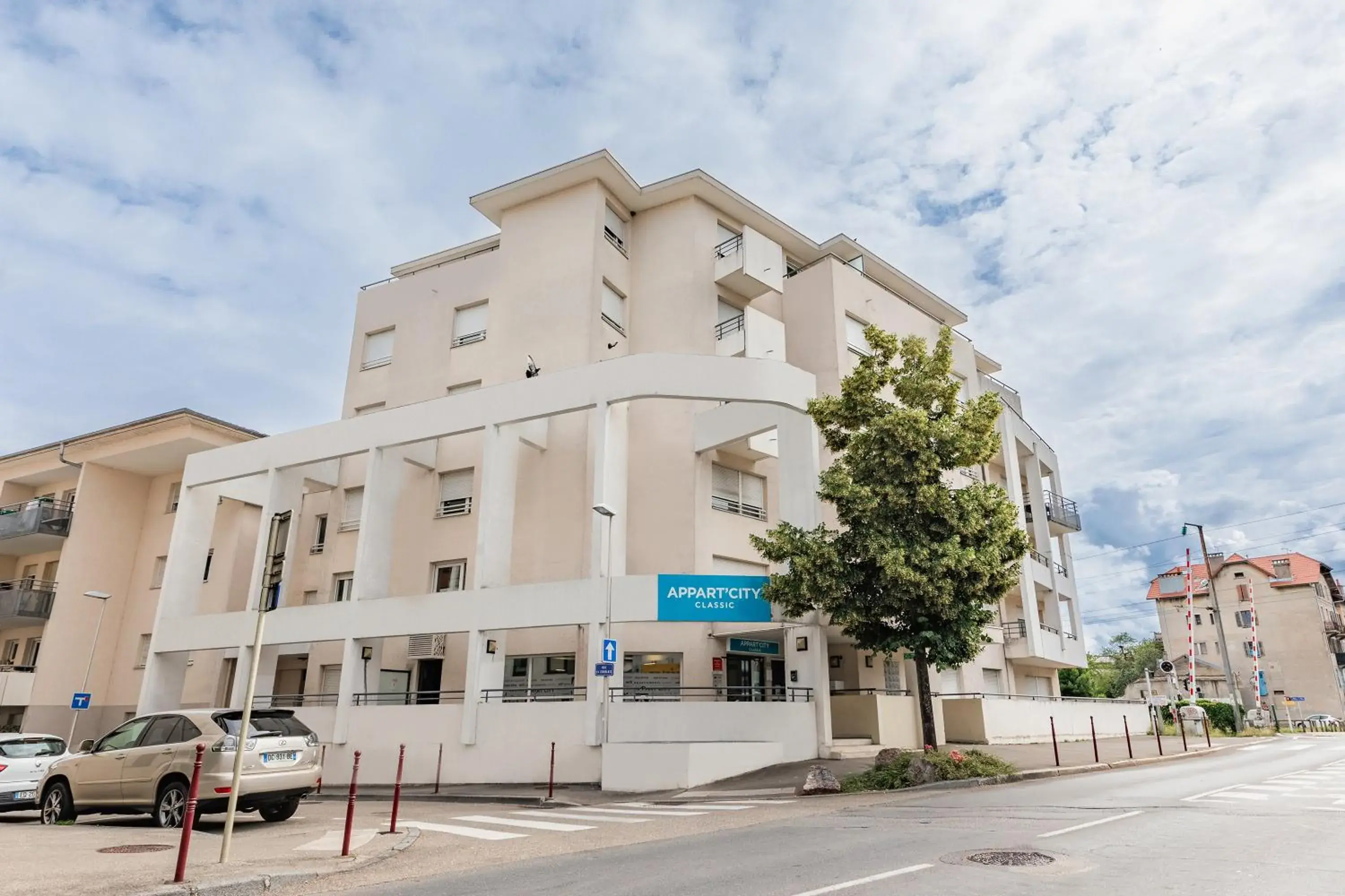 Facade/entrance in Appart'City Classic Thonon Les Bains Facade/entrance in Appart'City Classic Thonon Les Bains