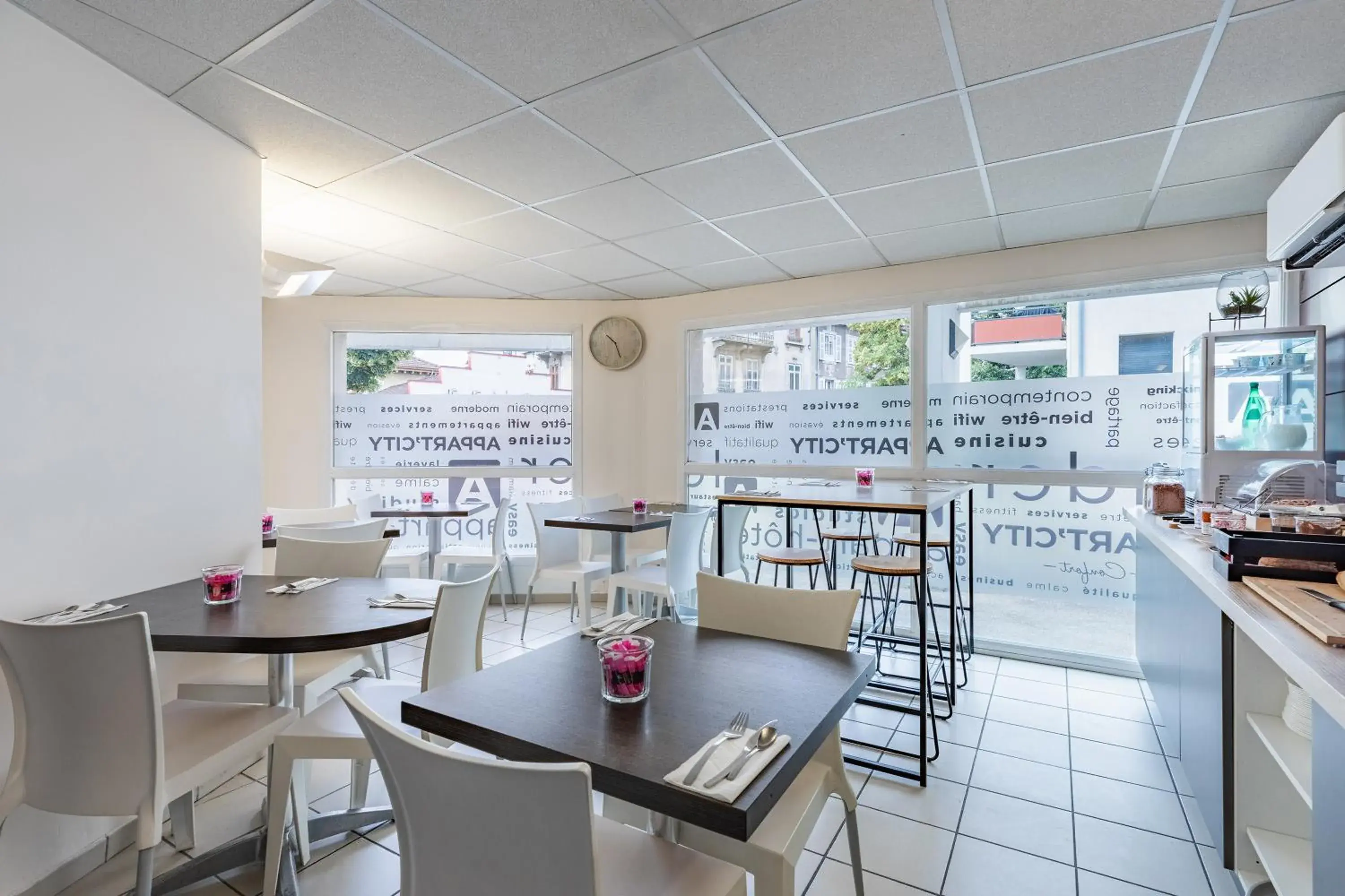 Breakfast in Appart'City Classic Thonon Les Bains Breakfast in Appart'City Classic Thonon Les Bains