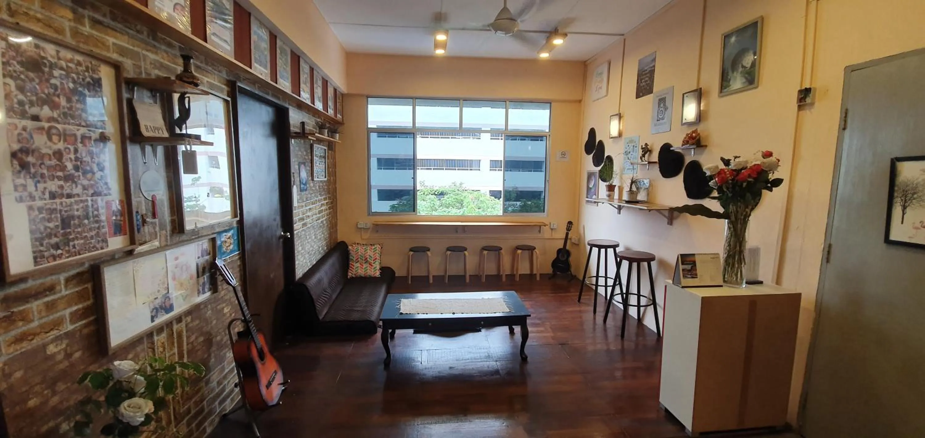 Escape Backpackers KK