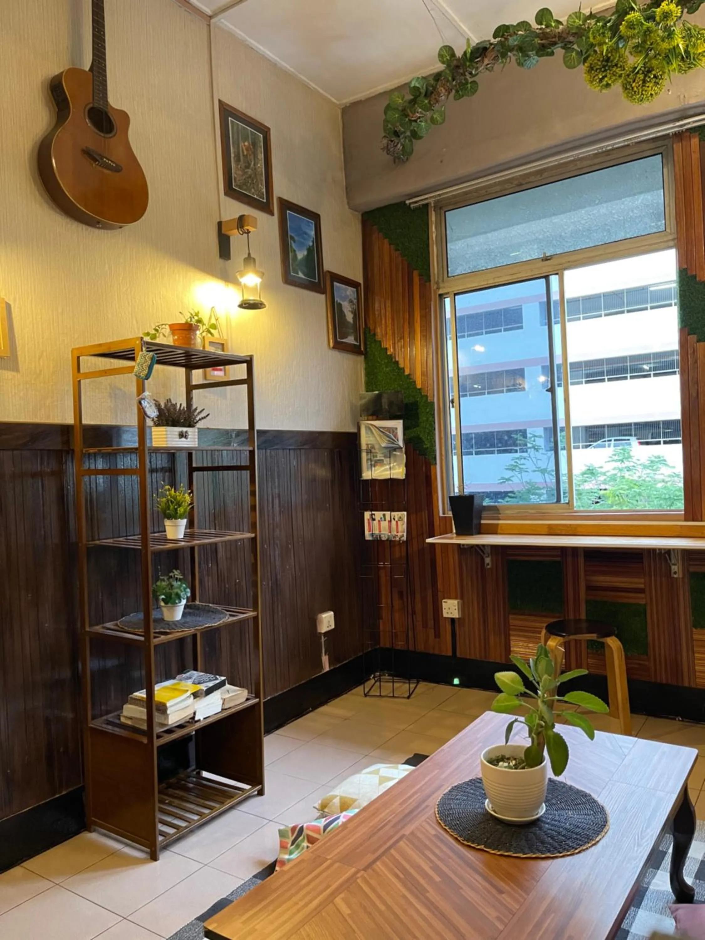 Escape Backpackers KK