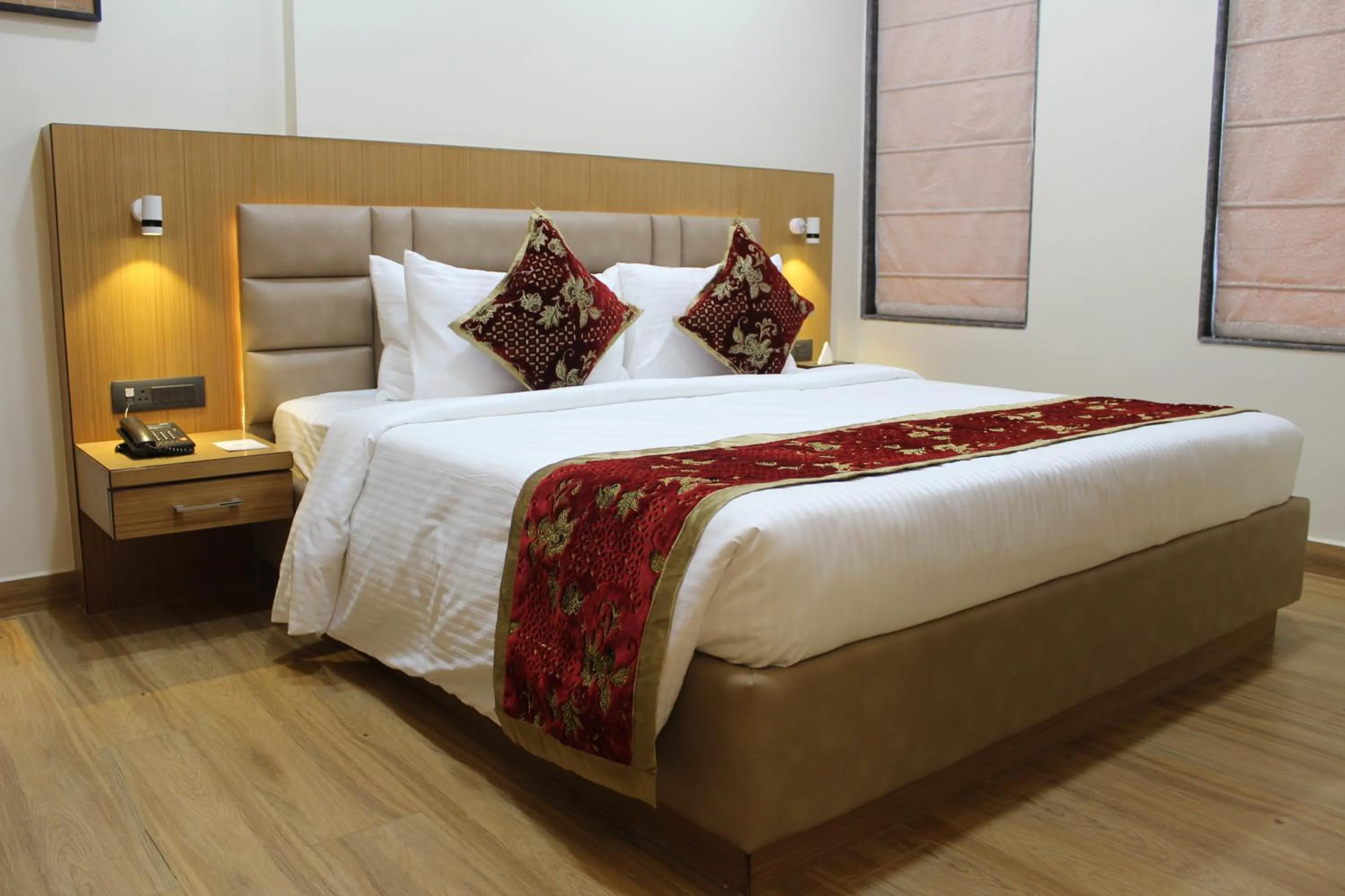 Bed in S R Continental