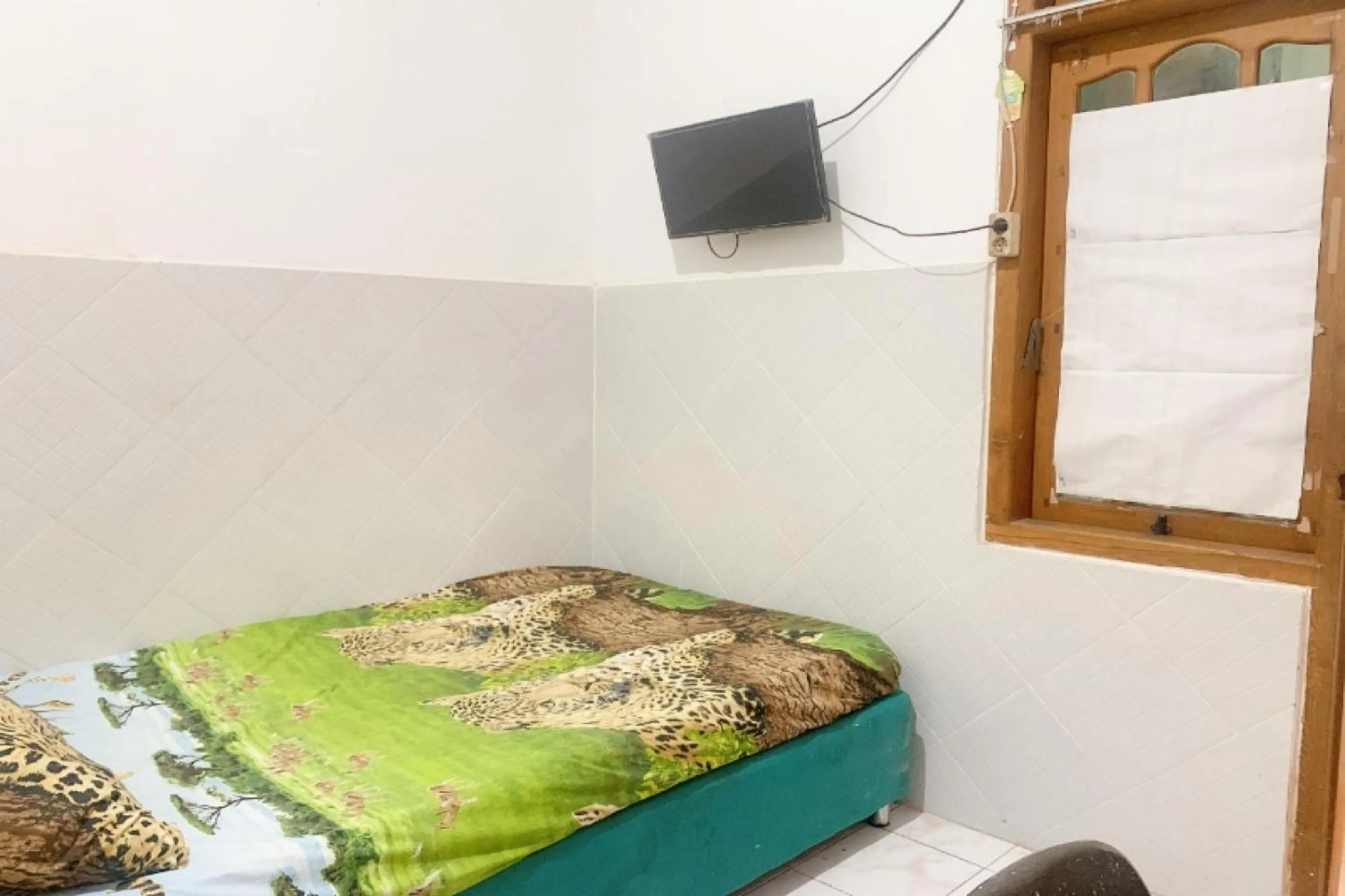 Bedroom, Bed in Hotel O Juwingan Syariah 3