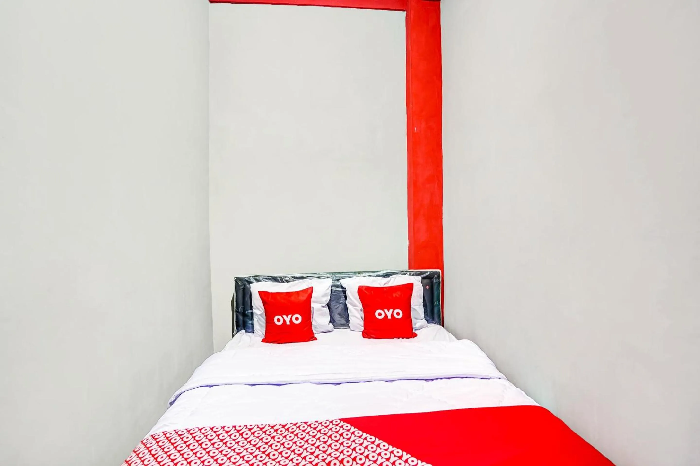 Bedroom, Bed in Hotel O Griyo Sonia