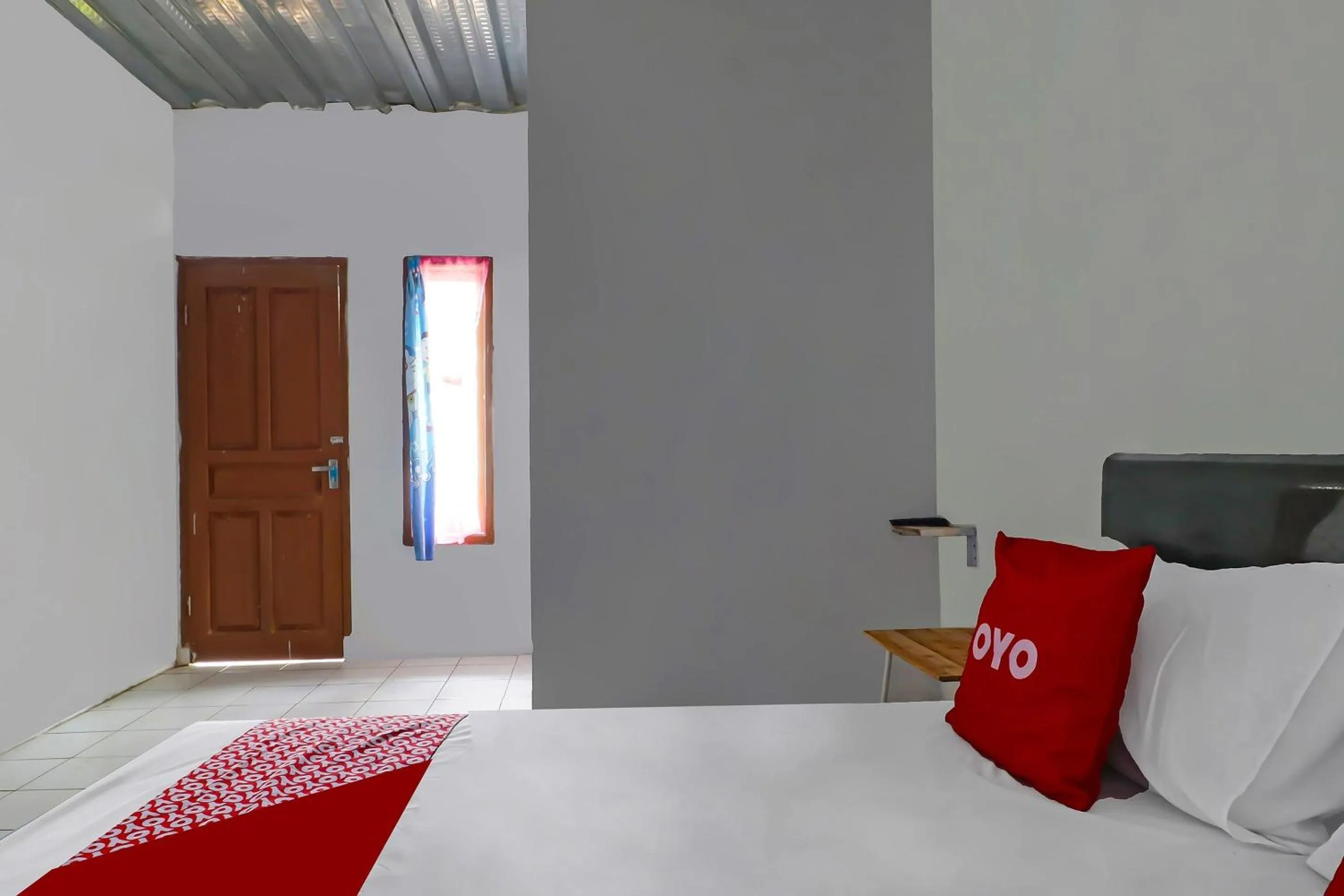 Bedroom, Bed in OYO 90809 Homestay Black Pink Merah Jambu Syariah
