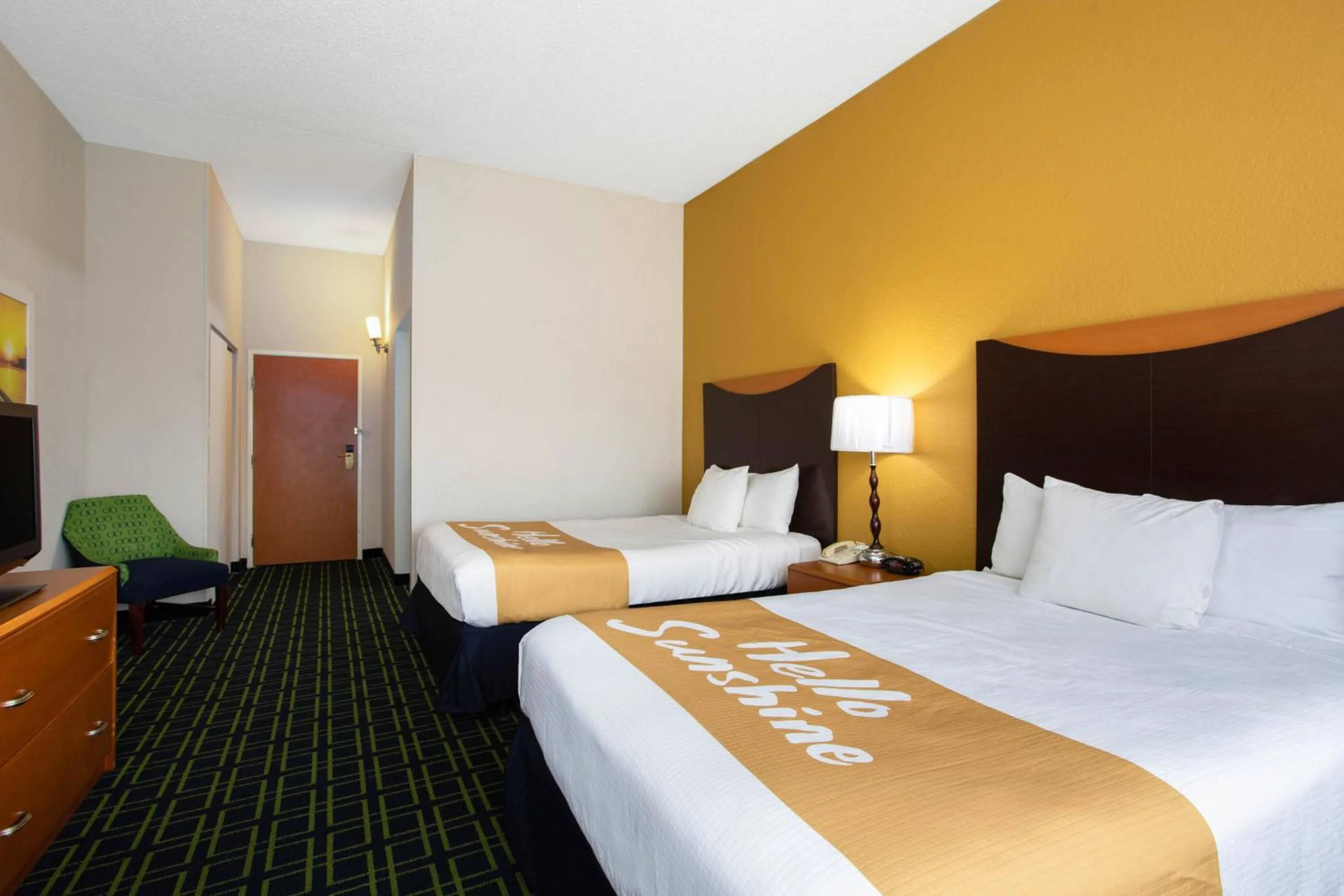 Bed in Days Inn by Wyndham Absecon Atlantic City Area