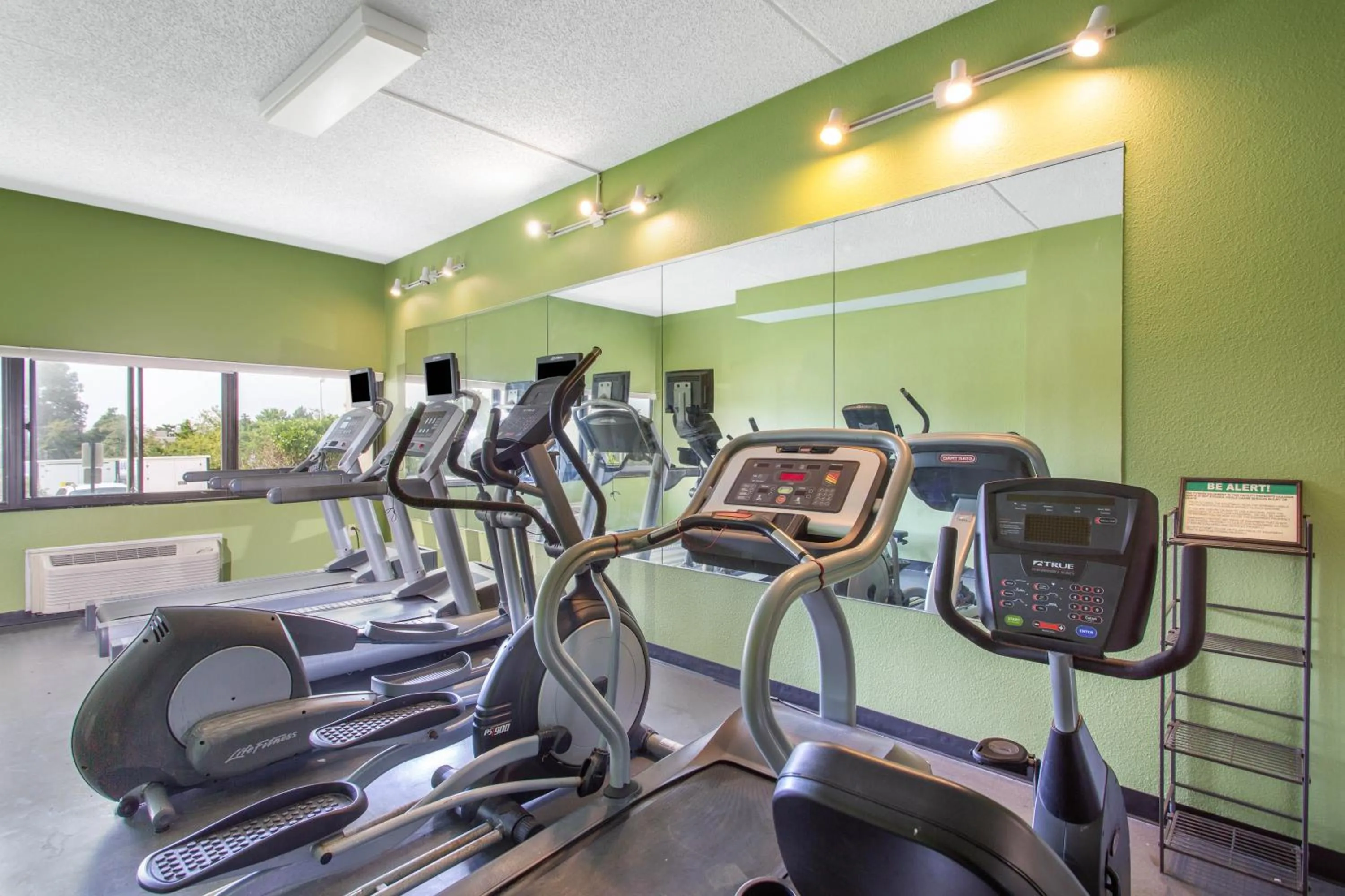 Fitness centre/facilities in Days Inn by Wyndham Absecon Atlantic City Area