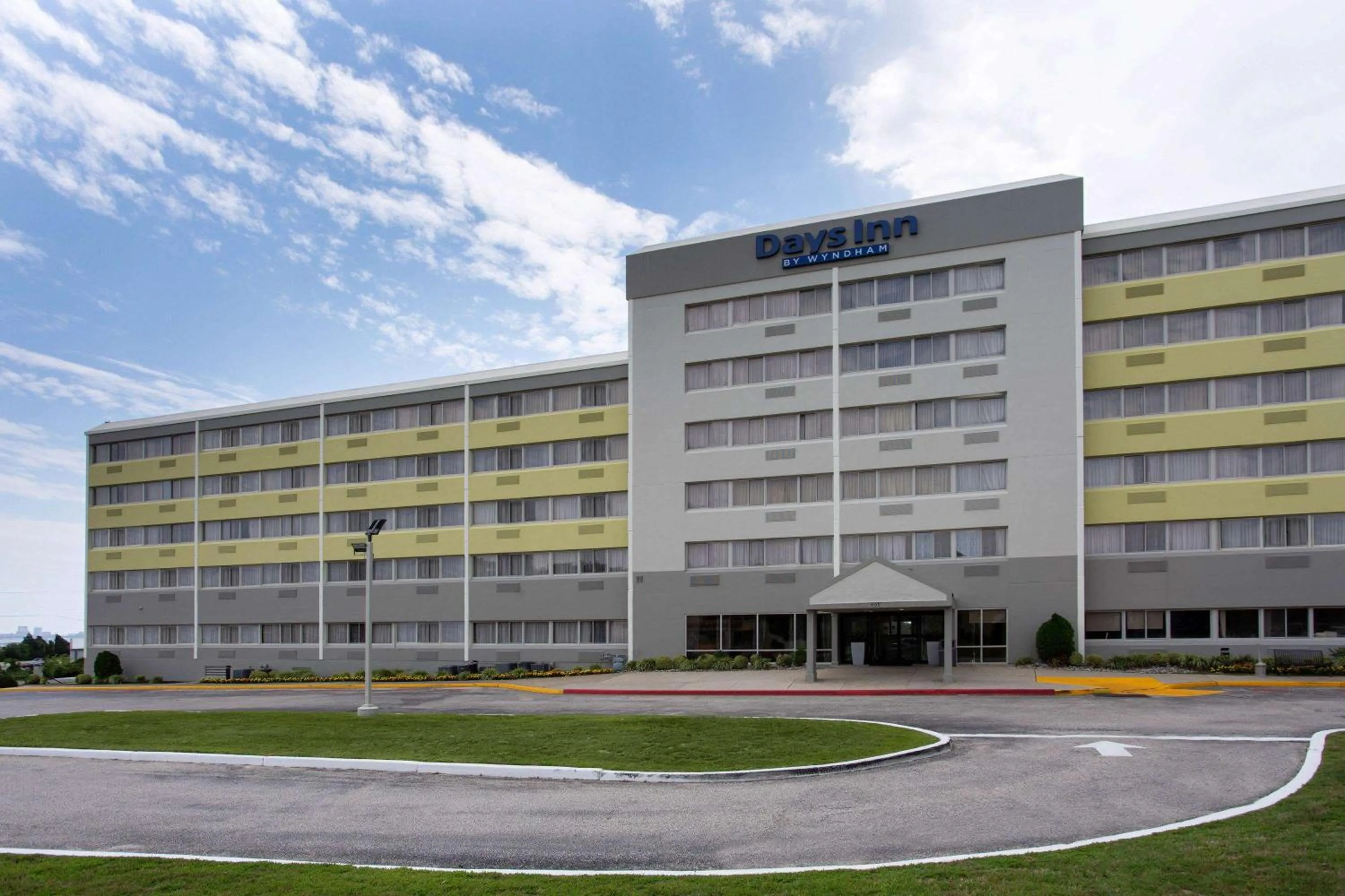 Property building in Days Inn by Wyndham Absecon Atlantic City Area