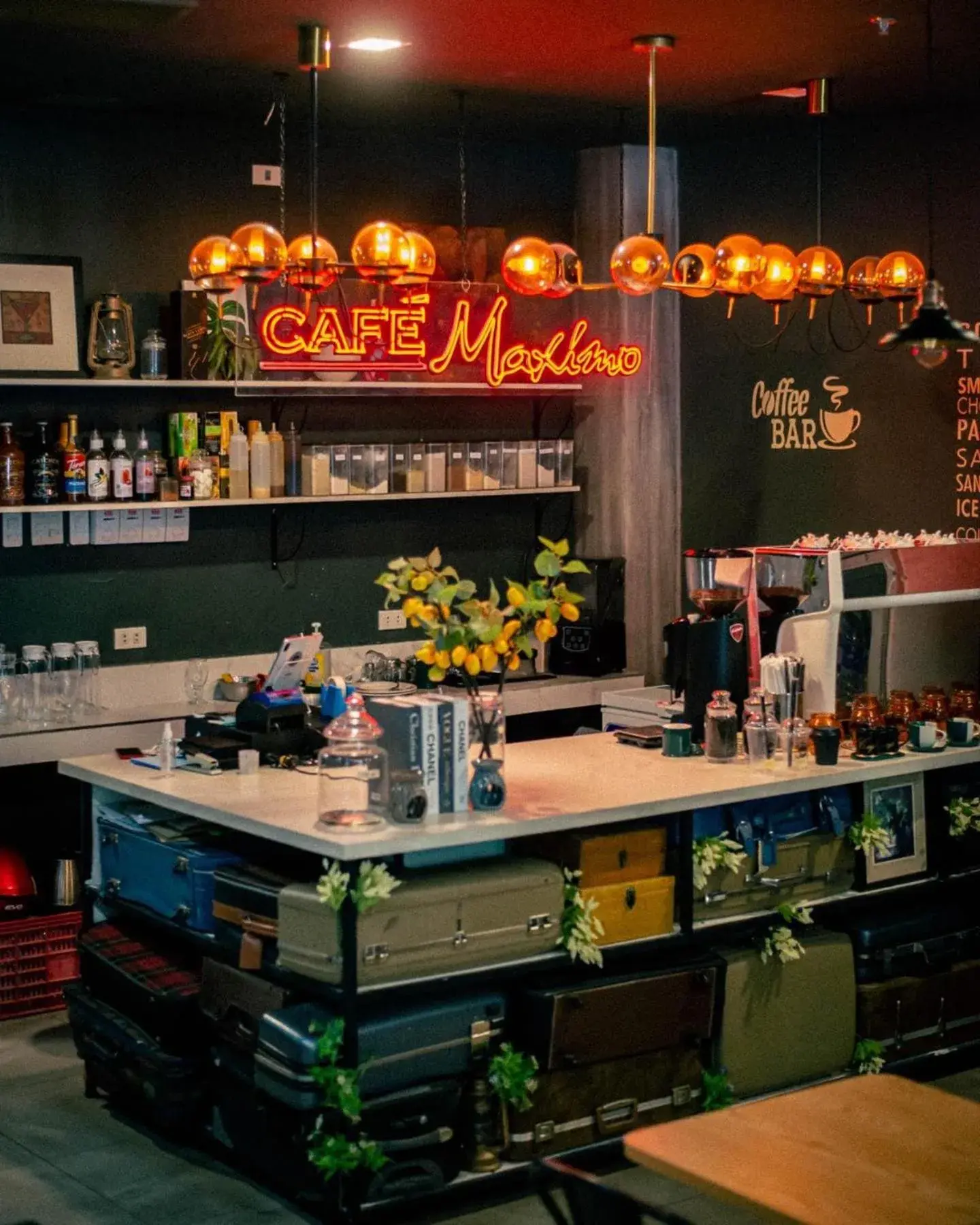 Restaurant/places to eat in FB DORMITEL SUITES Restaurant/places to eat in FB DORMITEL SUITES