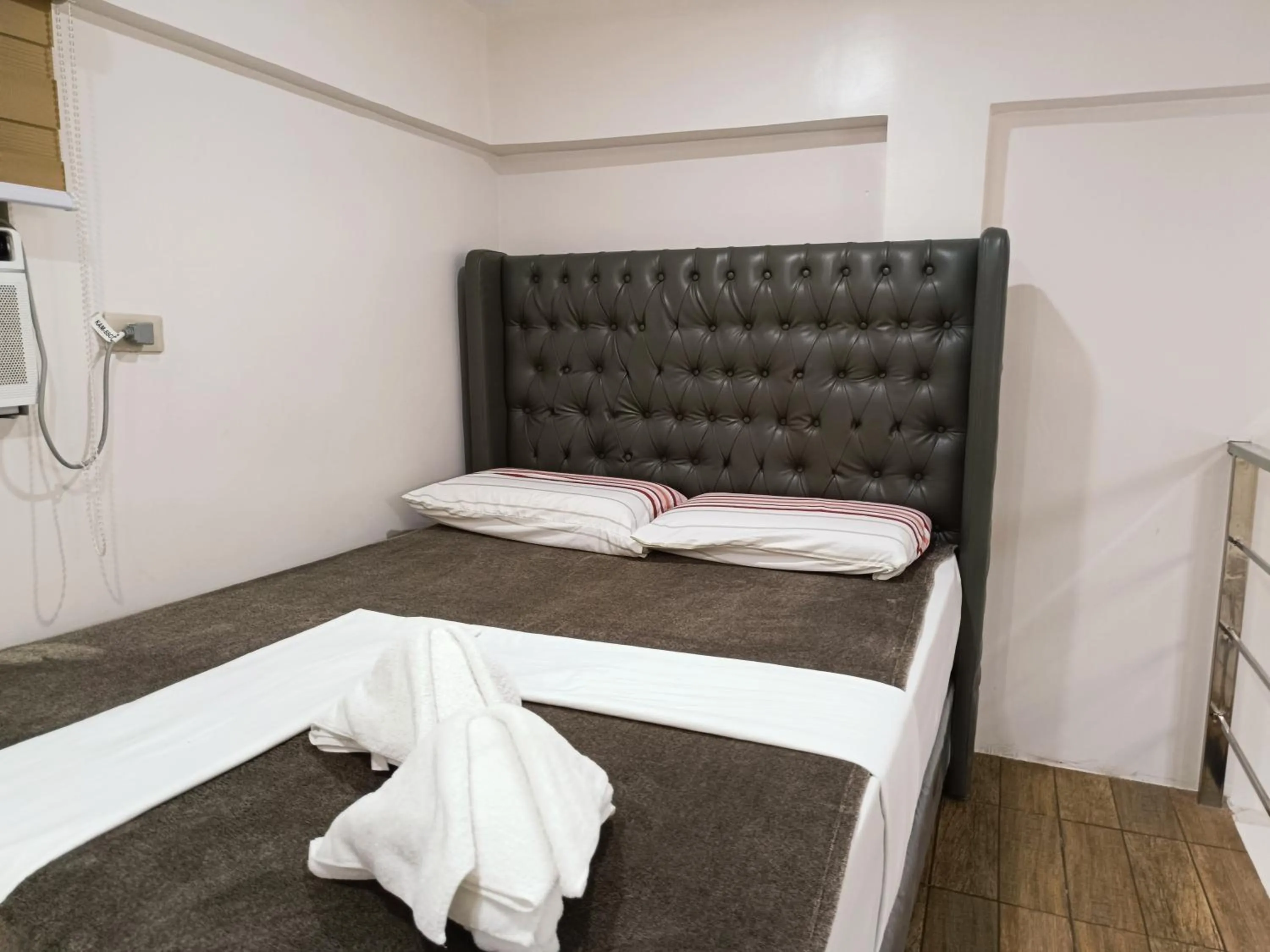 Bed in FB DORMITEL SUITES