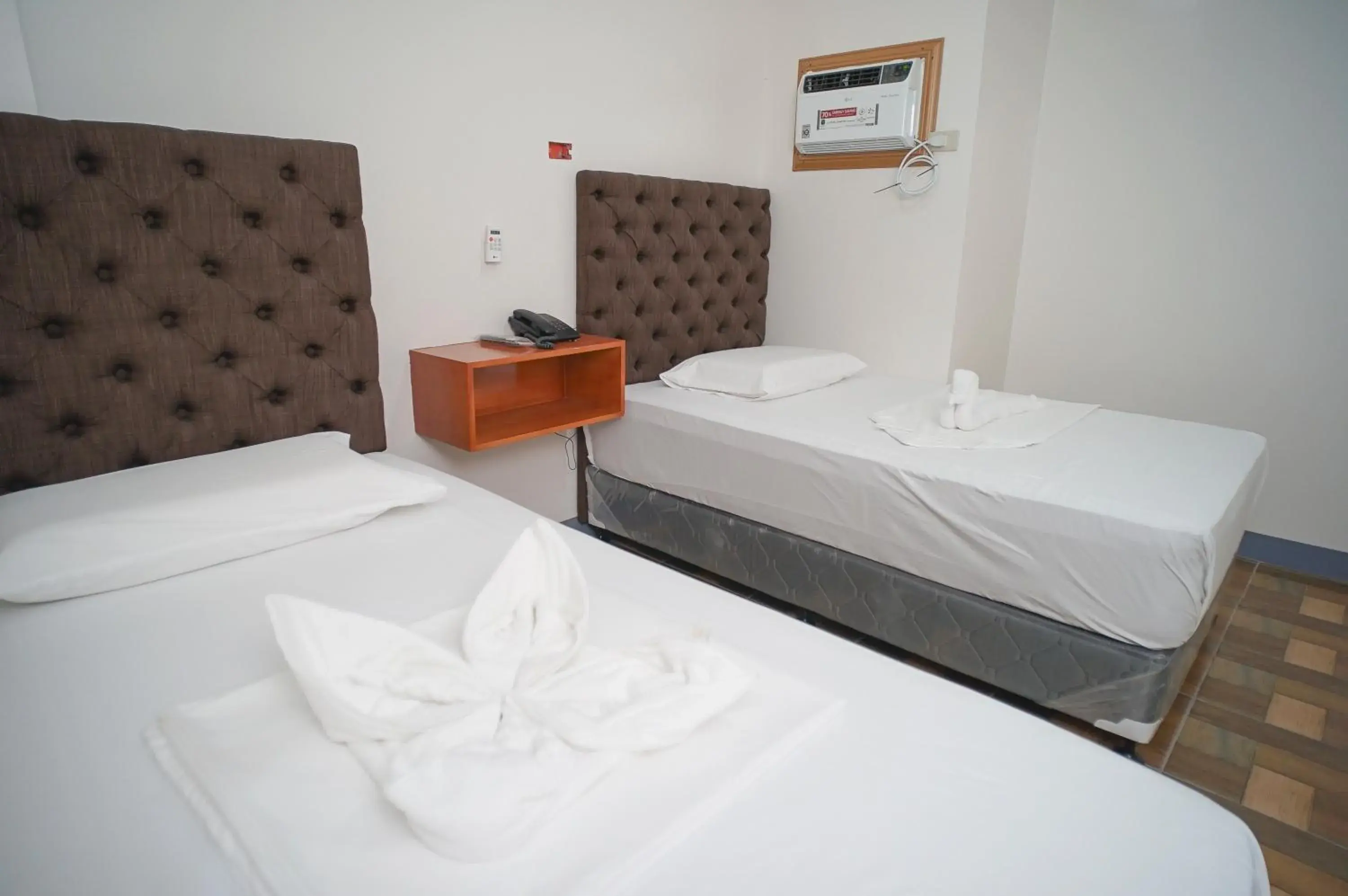 Photo of the whole room, Bed in FB DORMITEL SUITES Photo of the whole room, Bed in FB DORMITEL SUITES