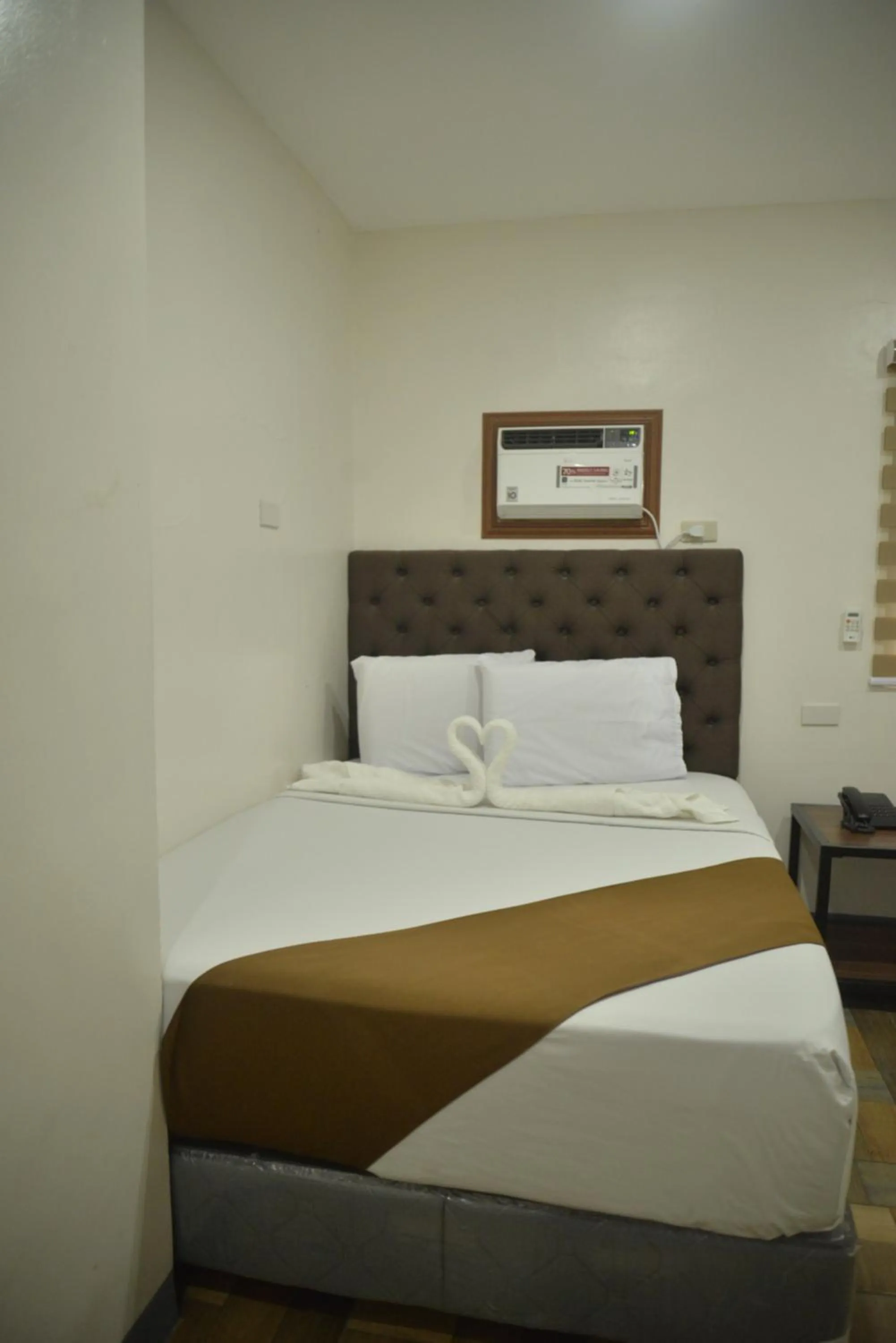 Bed in FB DORMITEL SUITES