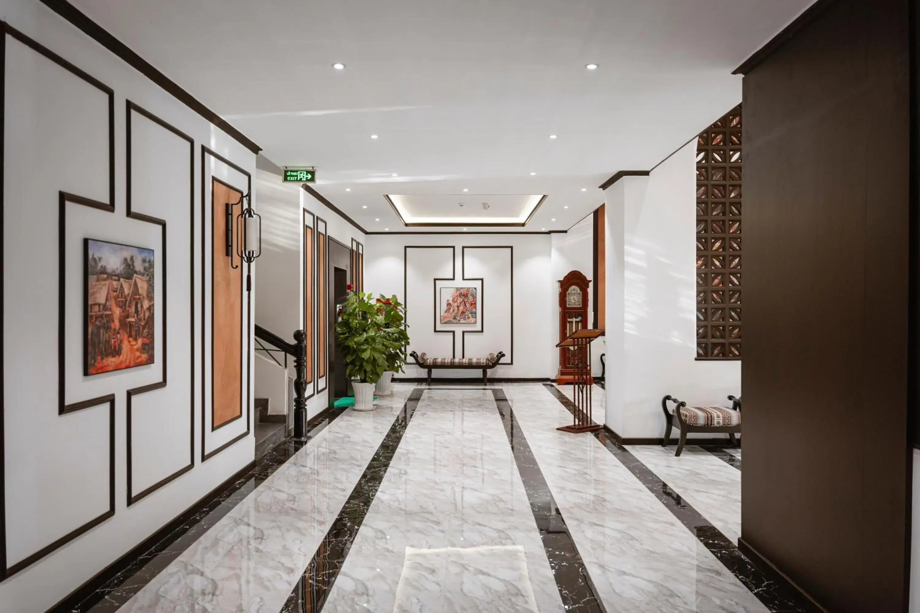 Property building in Biet Dien Hotel Property building in Biet Dien Hotel