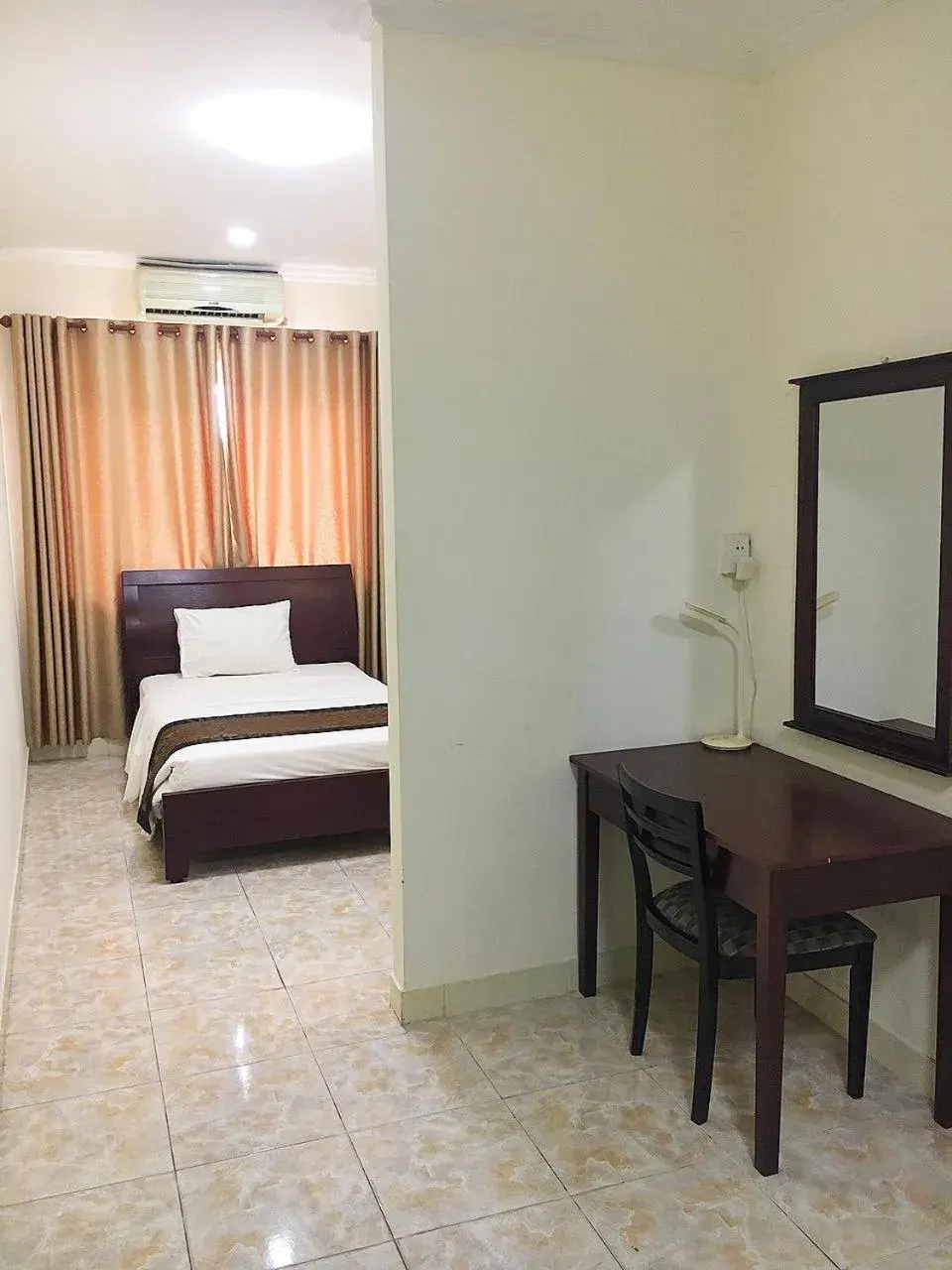 Bed in Biet Dien Hotel Bed in Biet Dien Hotel