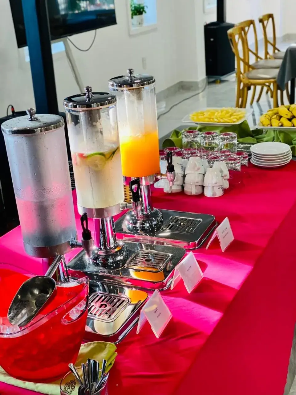 Restaurant/places to eat in Biet Dien Hotel Restaurant/places to eat in Biet Dien Hotel