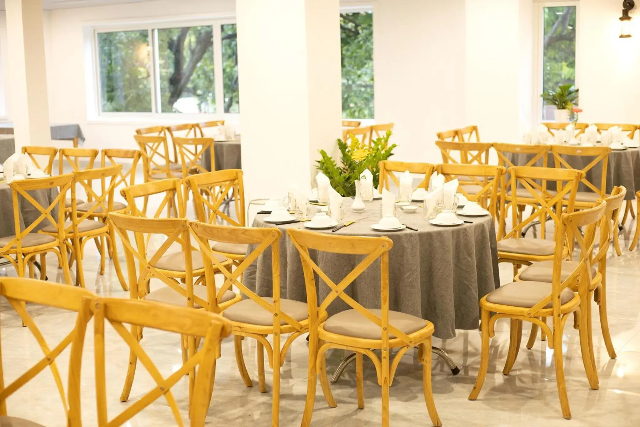 Restaurant/places to eat in Biet Dien Hotel Restaurant/places to eat in Biet Dien Hotel