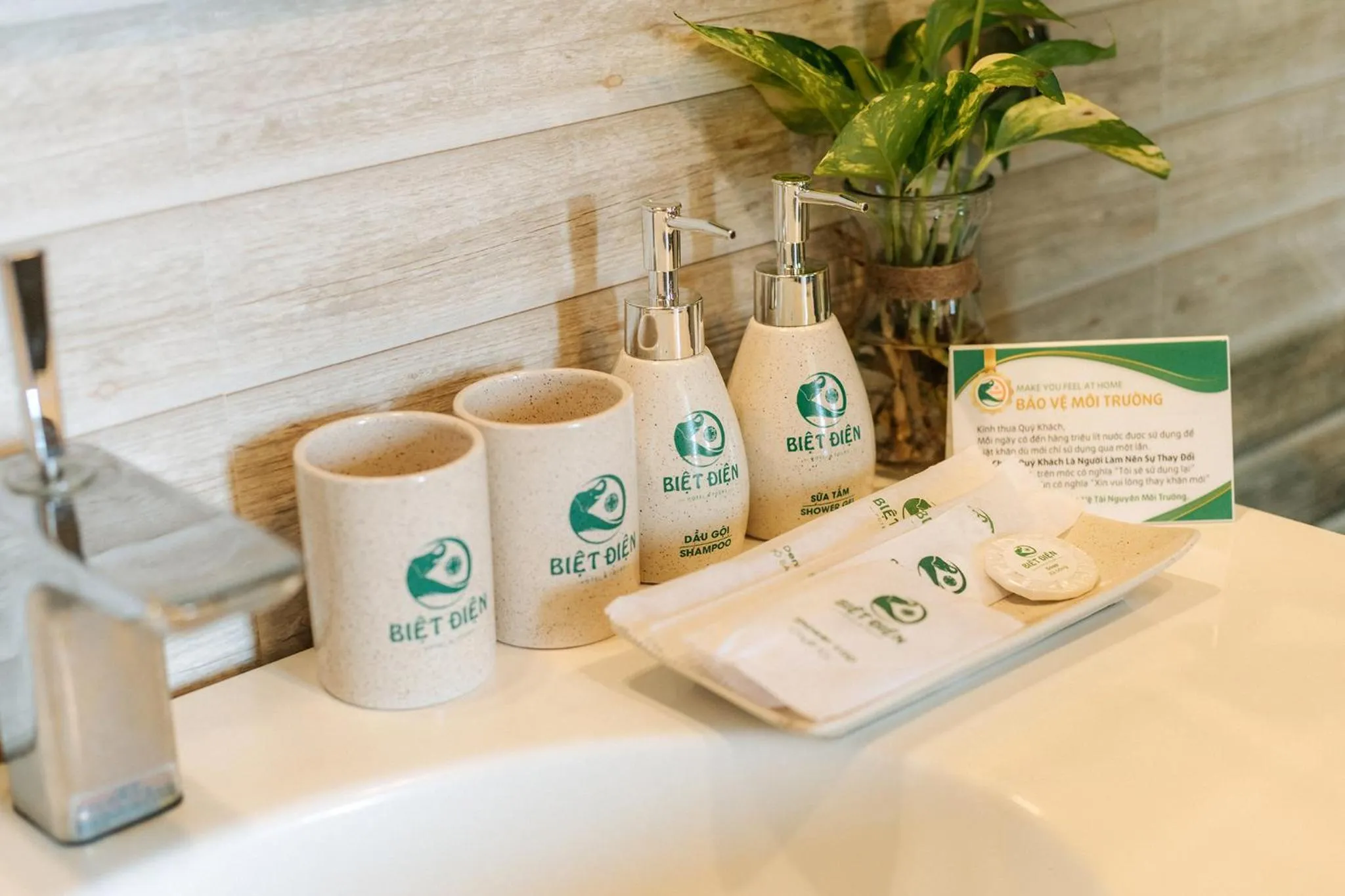 Bathroom in Biet Dien Hotel