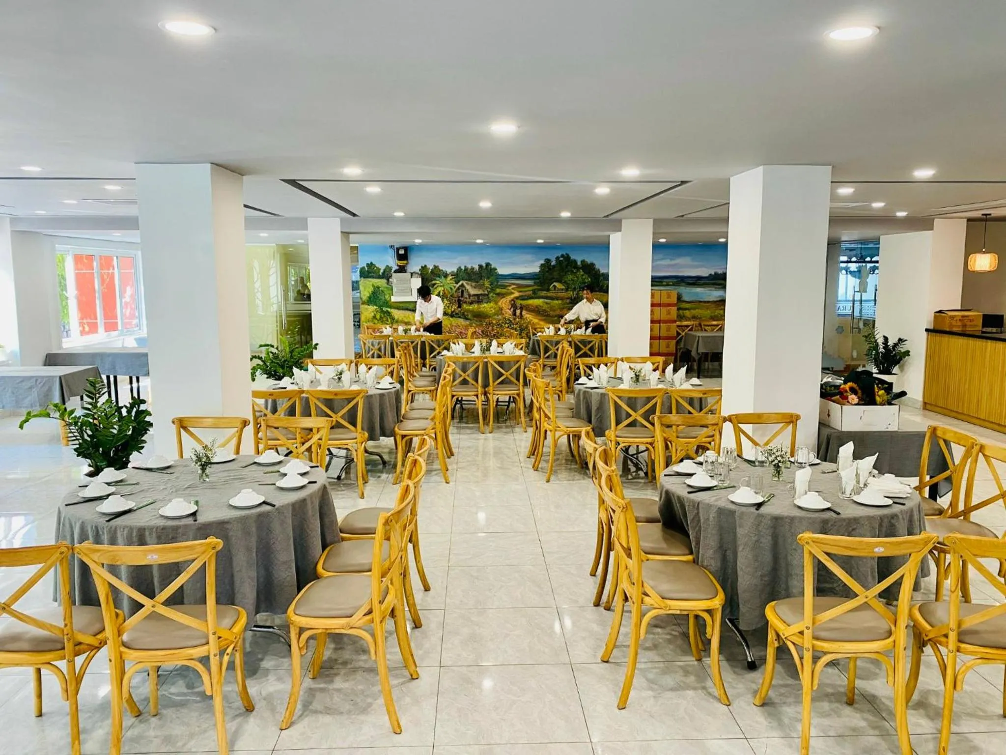 Restaurant/places to eat in Biet Dien Hotel