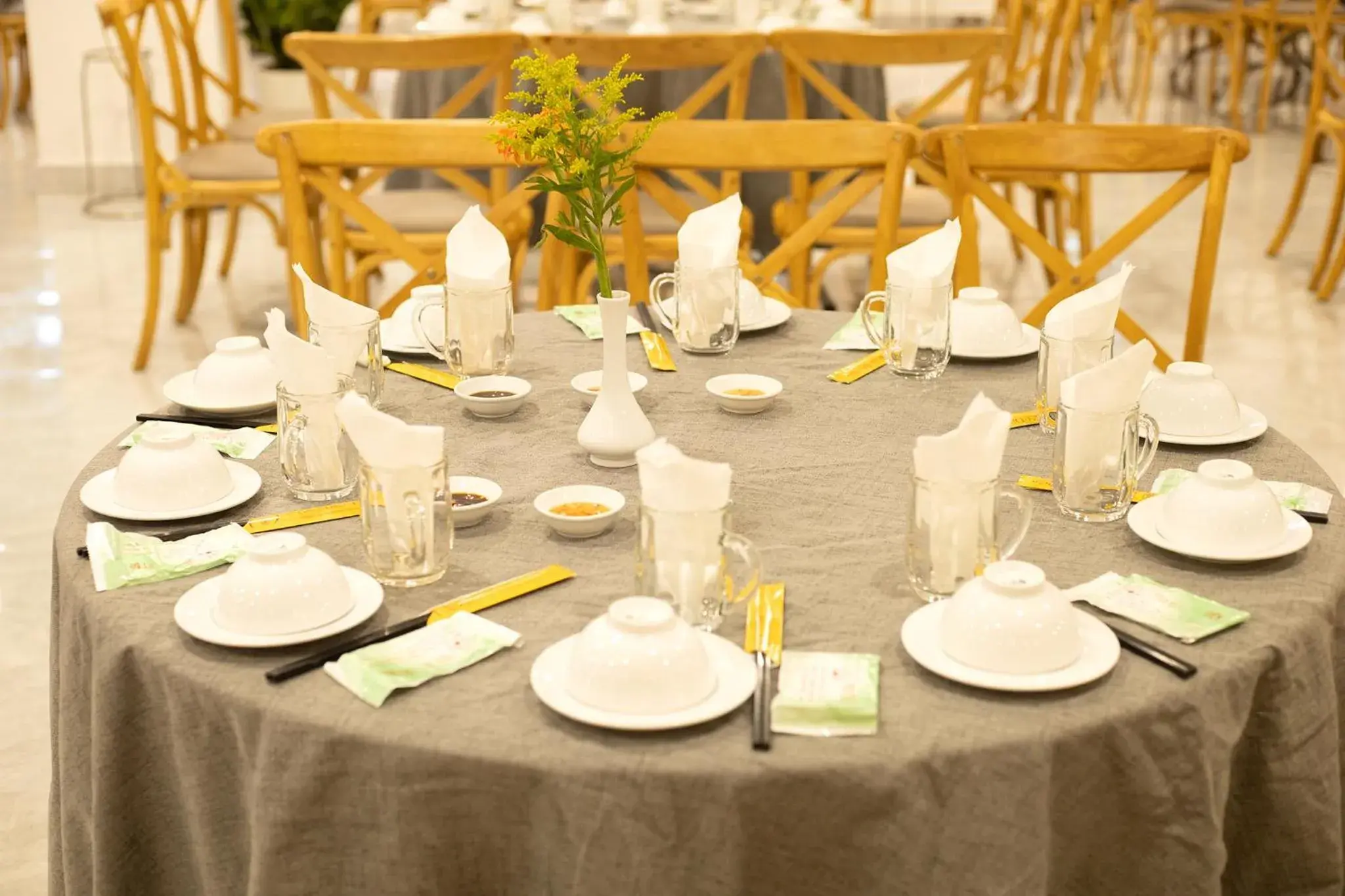 Restaurant/places to eat in Biet Dien Hotel Restaurant/places to eat in Biet Dien Hotel