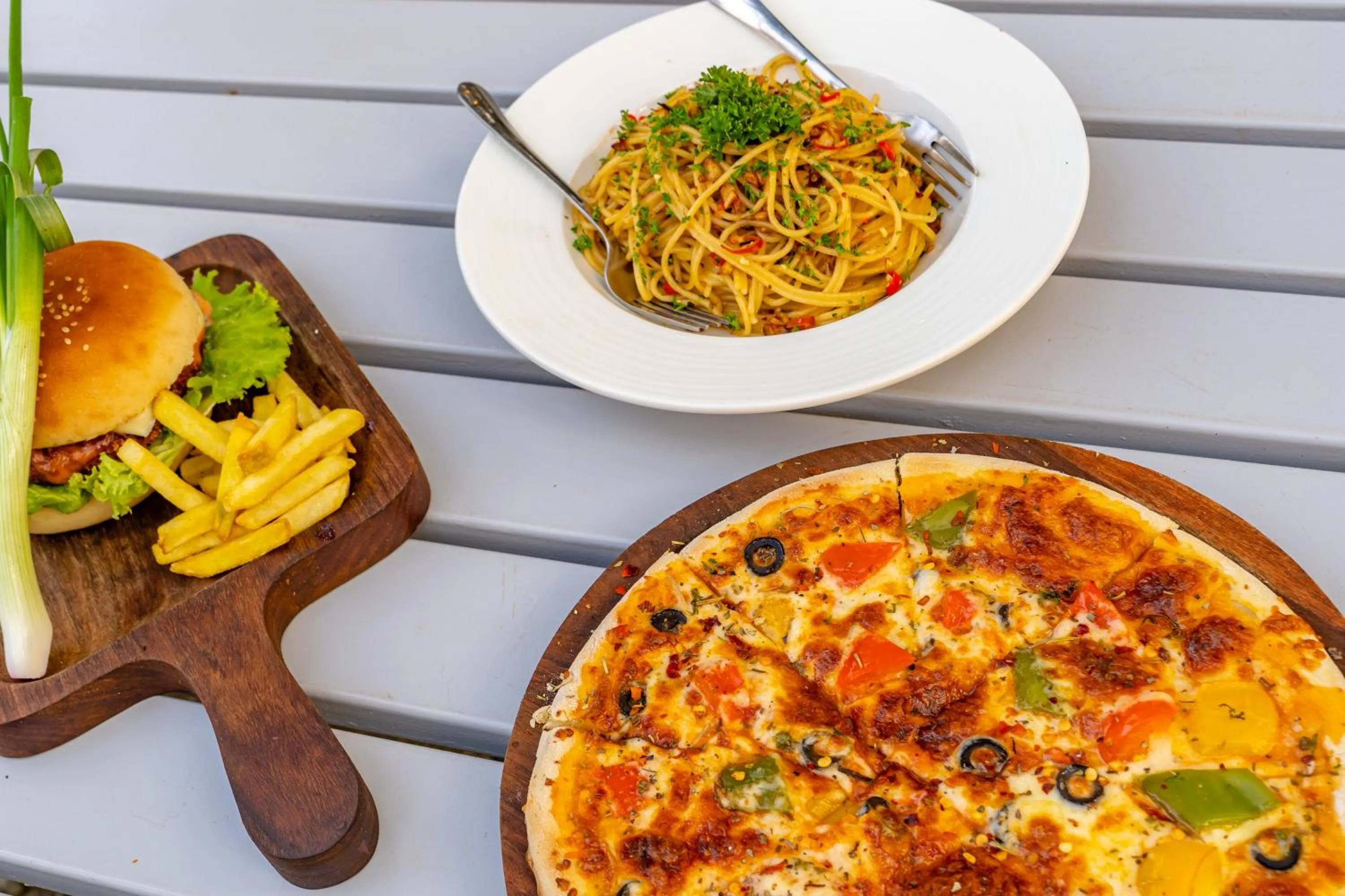 Restaurant/places to eat in Whoopers Hostel Bir