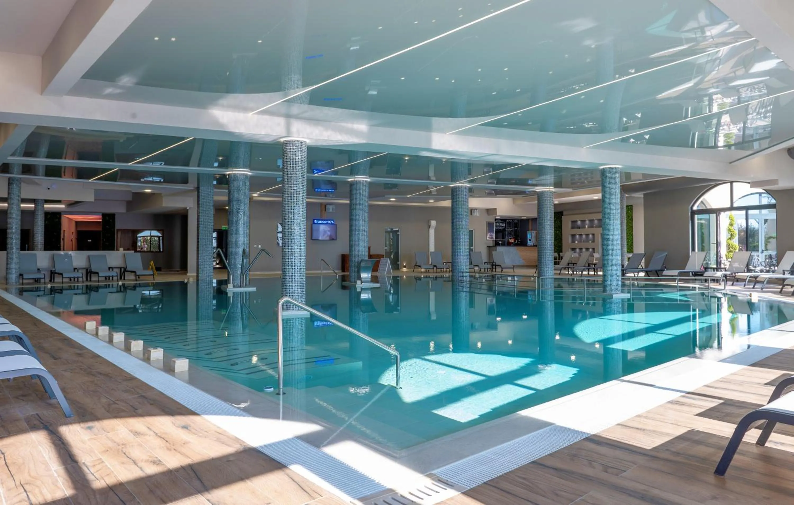 Pool view in Casa di Fiore SPA and Medical Hotel, Mineral Pools & Private Beach