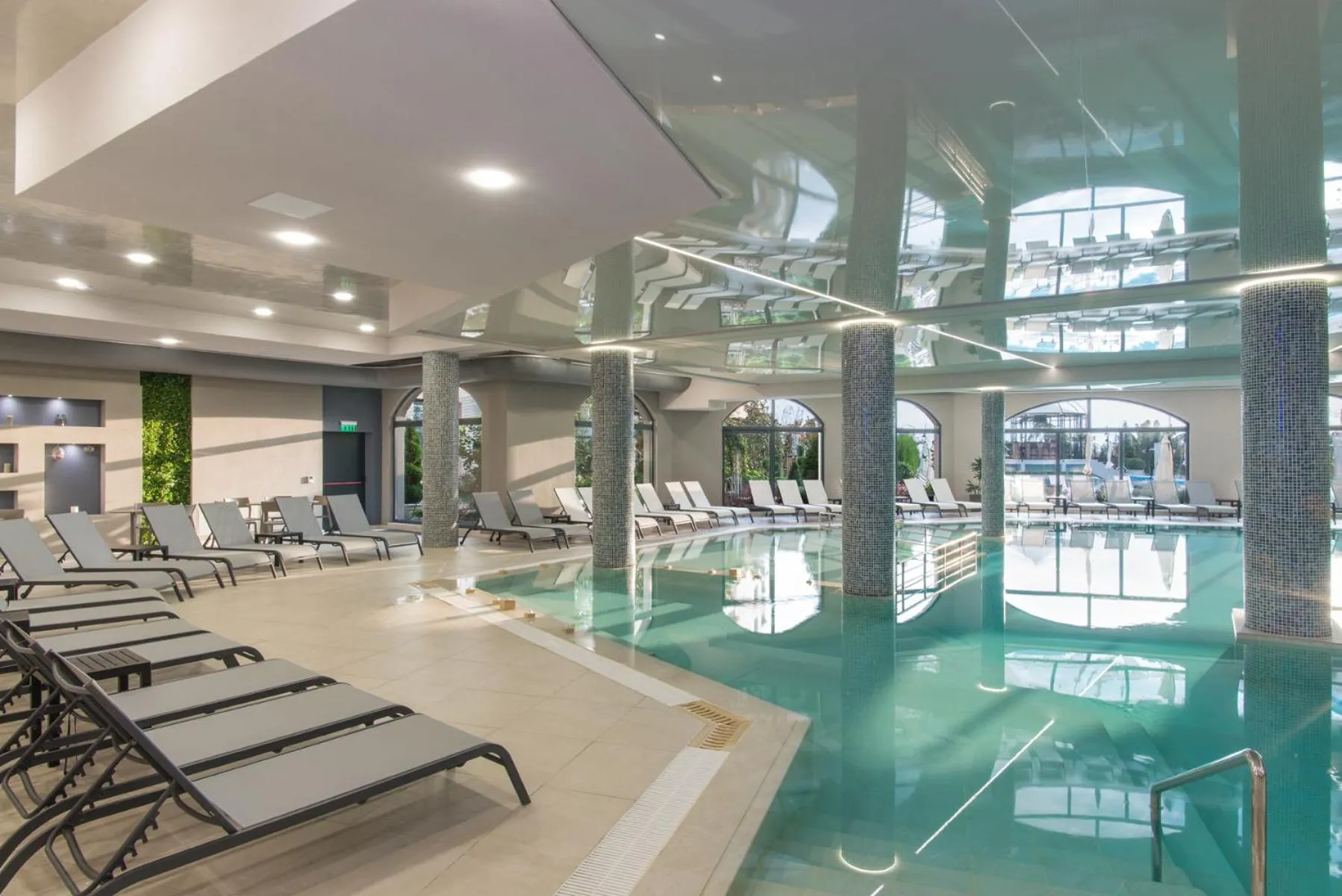 Hot Spring Bath in Casa di Fiore SPA and Medical Hotel, Mineral Pools & Private Beach