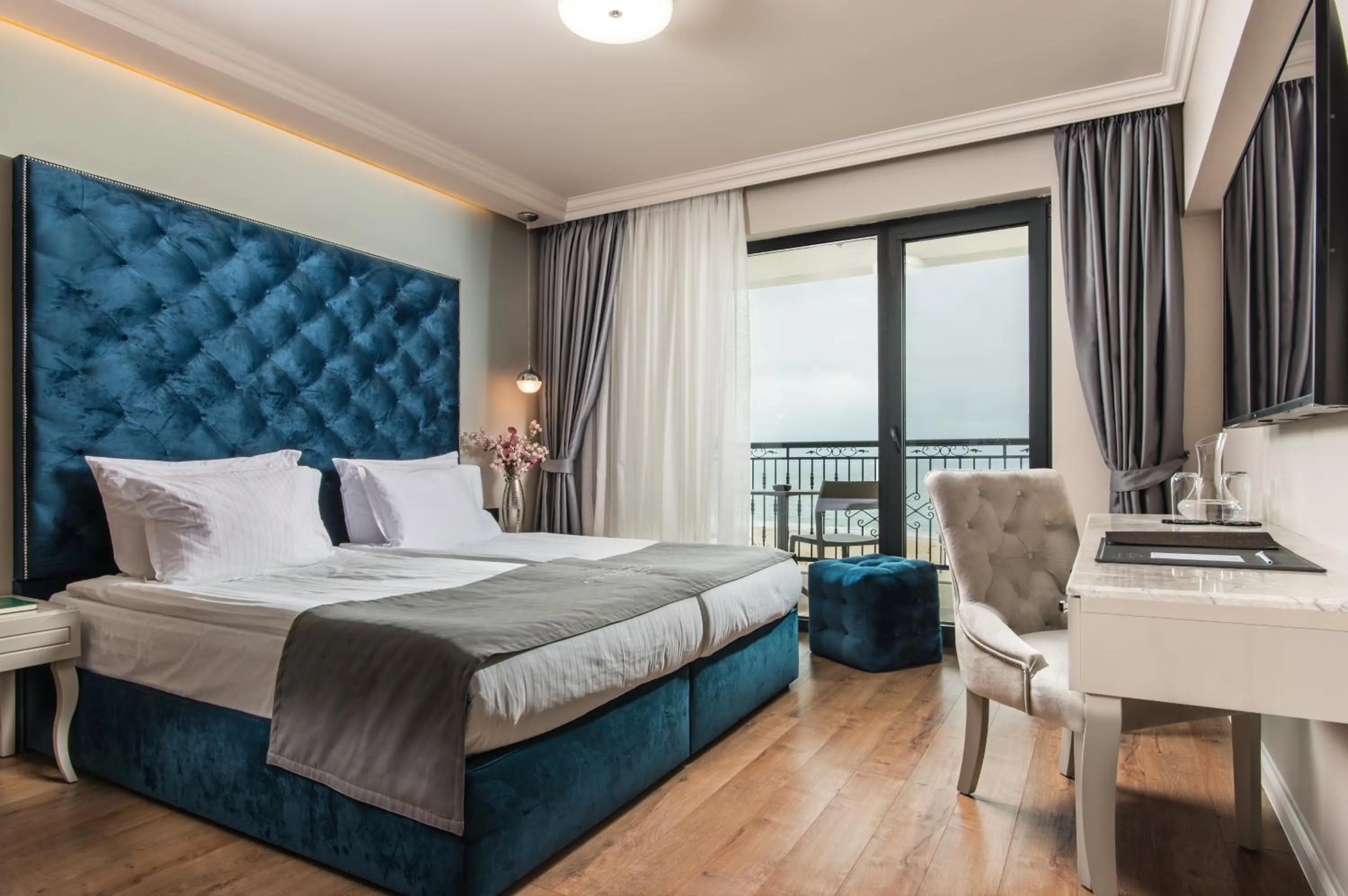 View (from property/room), Bed in Casa di Fiore SPA and Medical Hotel, Mineral Pools & Private Beach