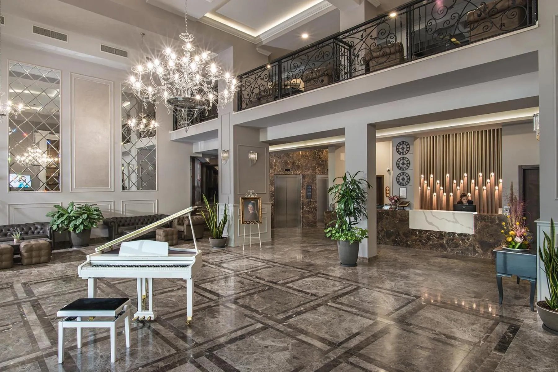 Lobby or reception in Casa di Fiore SPA and Medical Hotel, Mineral Pools & Private Beach