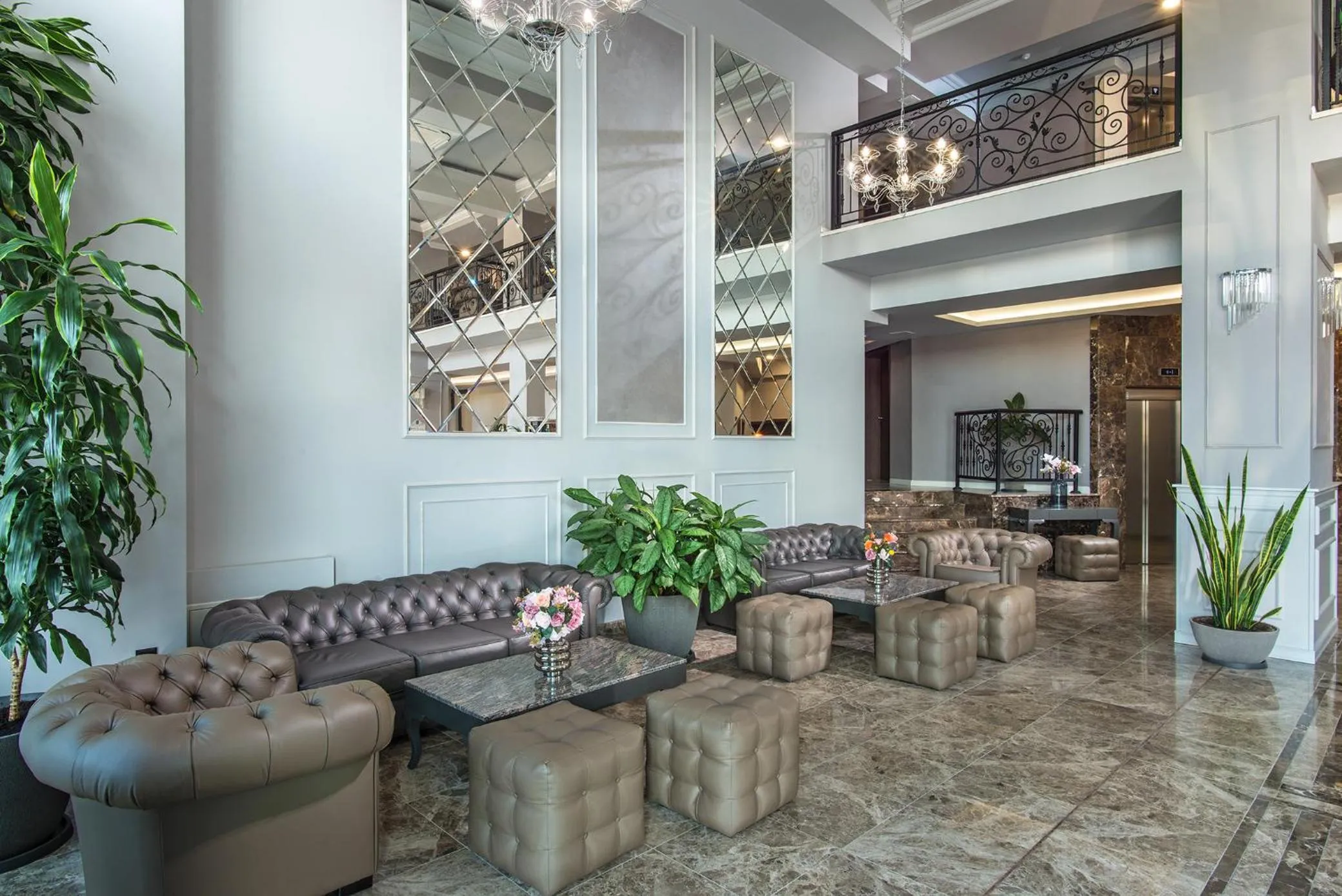 Lobby or reception in Casa di Fiore SPA and Medical Hotel, Mineral Pools & Private Beach