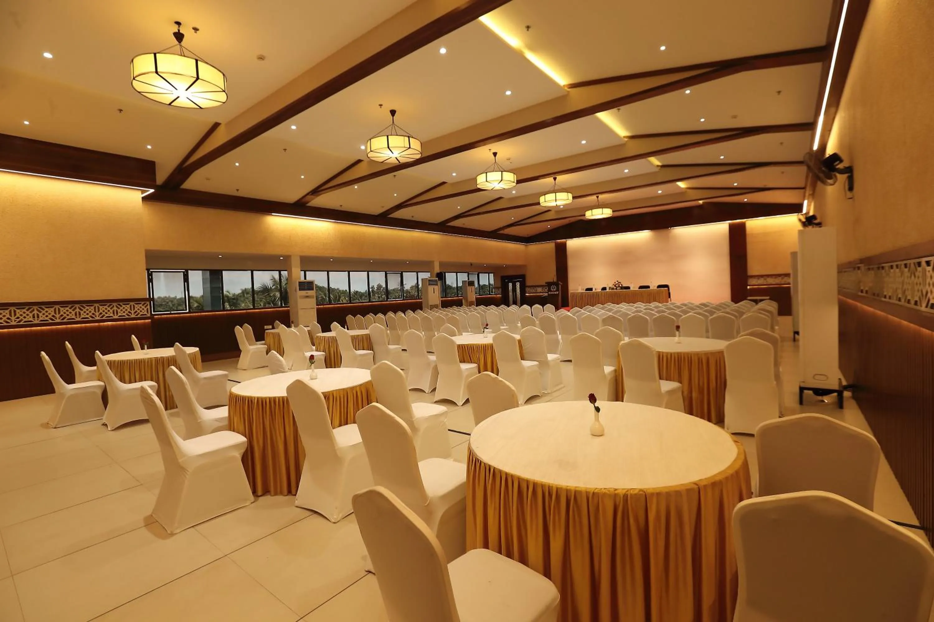 Banquet/Function facilities in Magnet Hotel