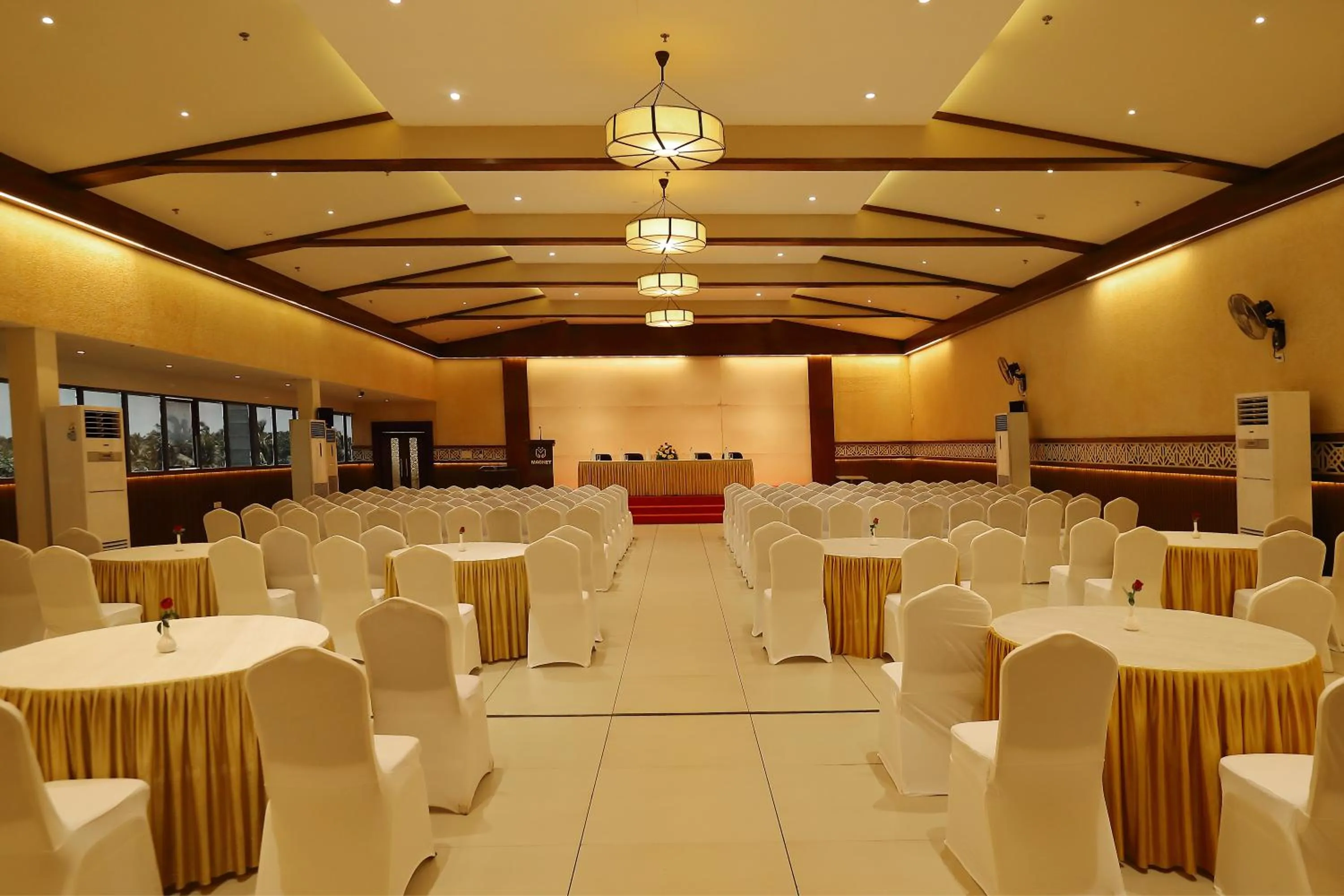 Meeting/conference room in Magnet Hotel