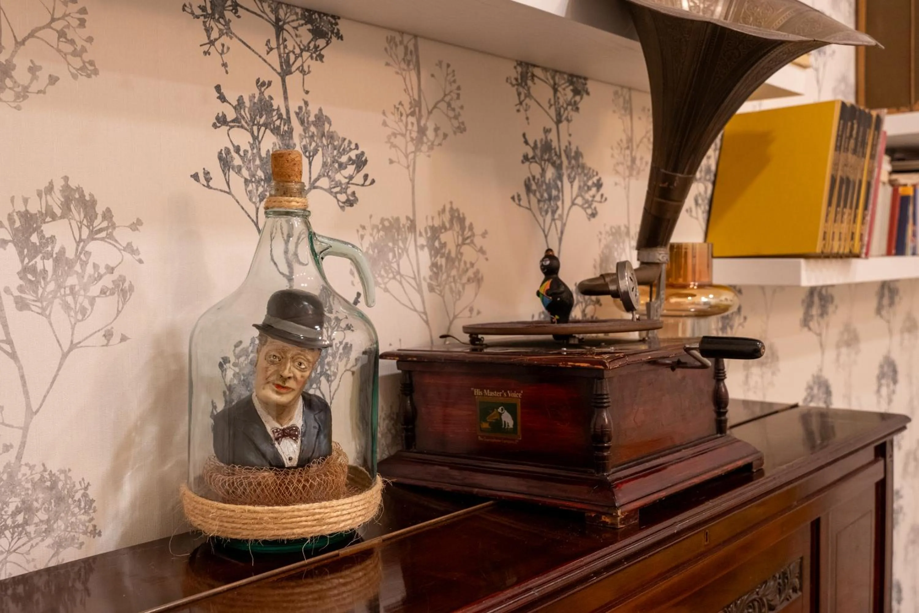 Decorative detail in Hotel San Michele