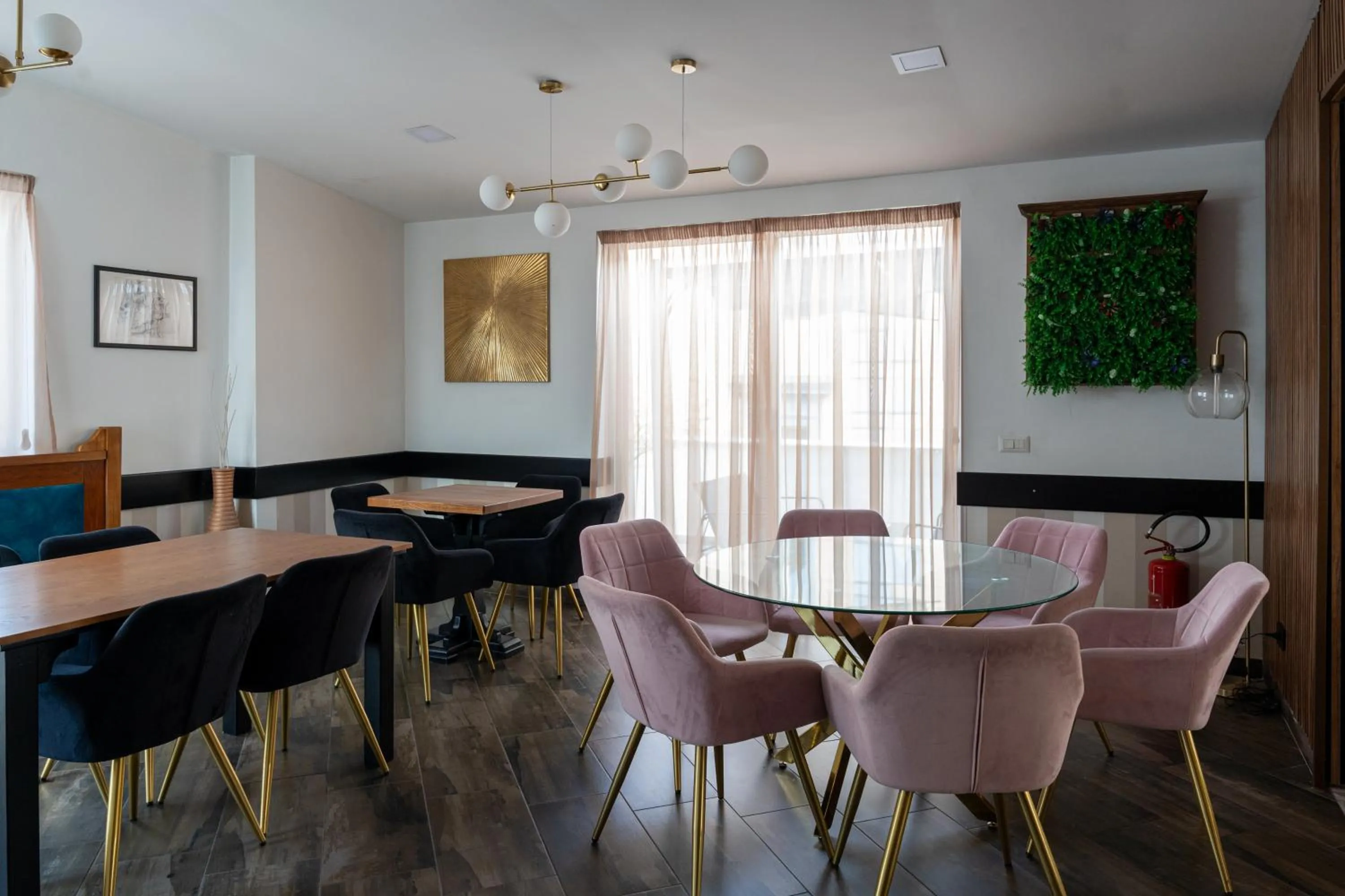 Lounge or bar in Hotel San Michele