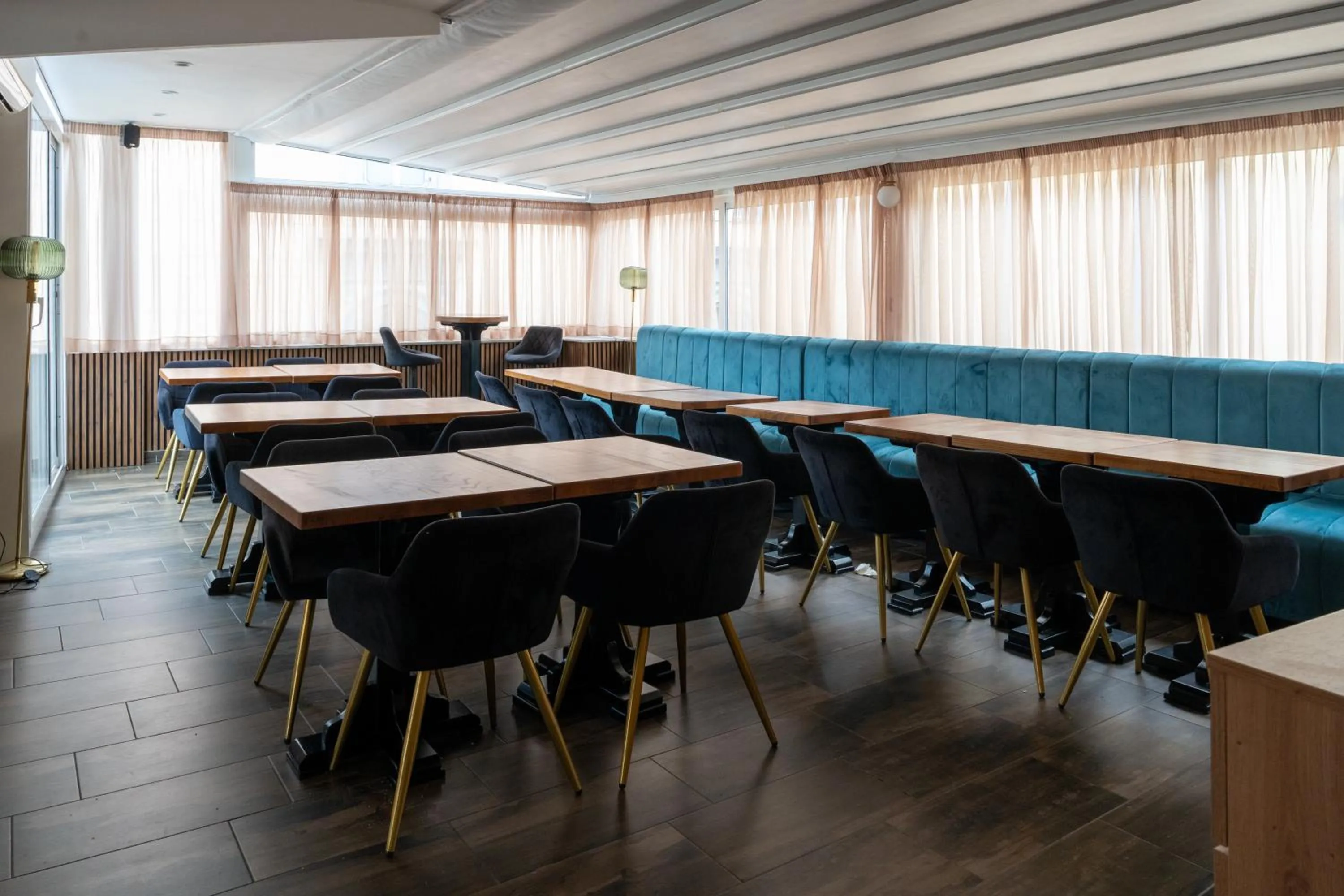 Lounge or bar in Hotel San Michele